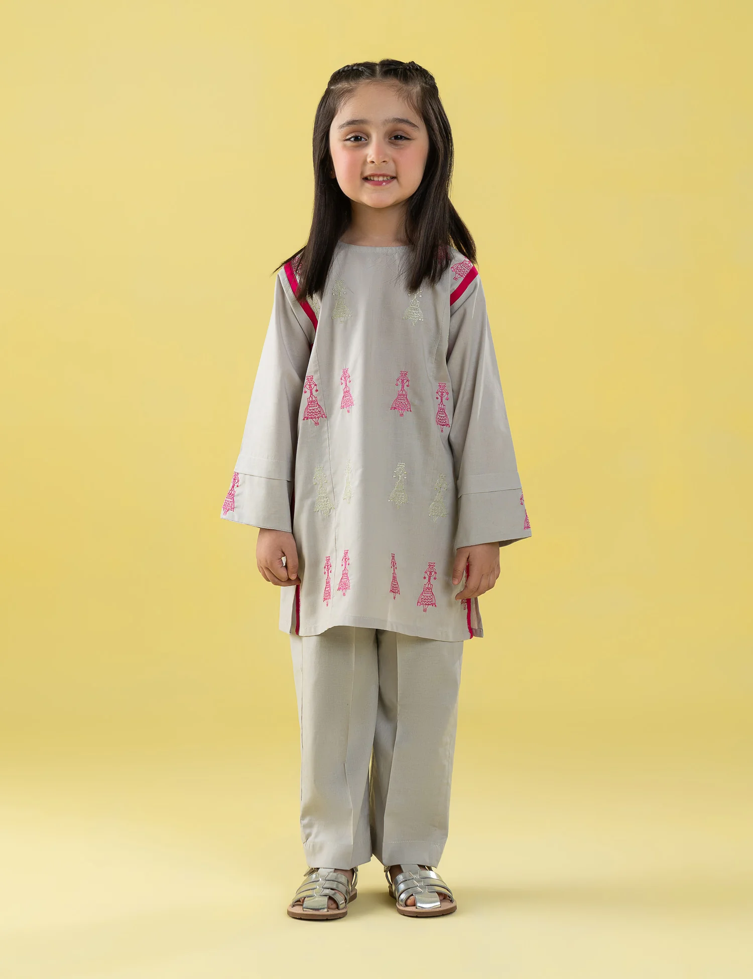 2 PIECE FUN EMBROIDERED SUIT - Image 3