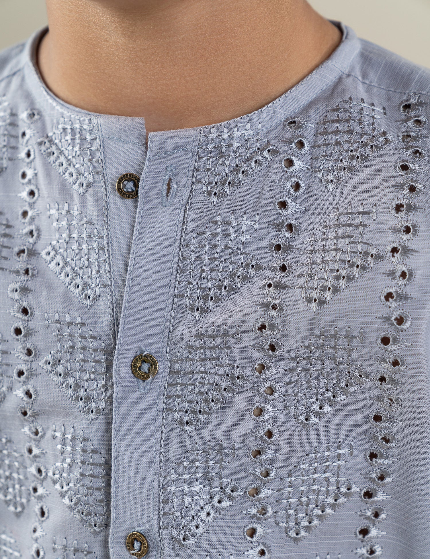 2 PIECE CLASSIC EMBROIDERED SUIT - Image 2