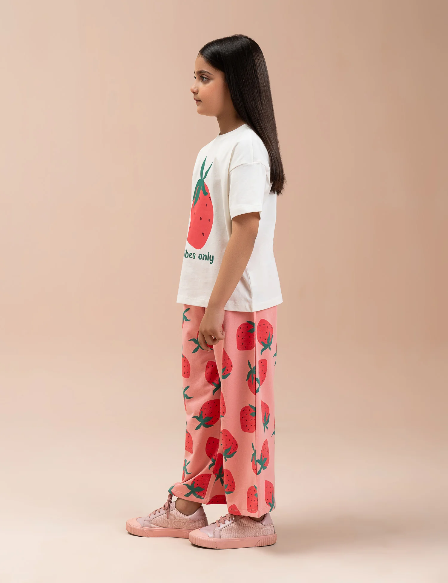 2 PIECE STRAWBERRY PRINTED SUIT - Image 3