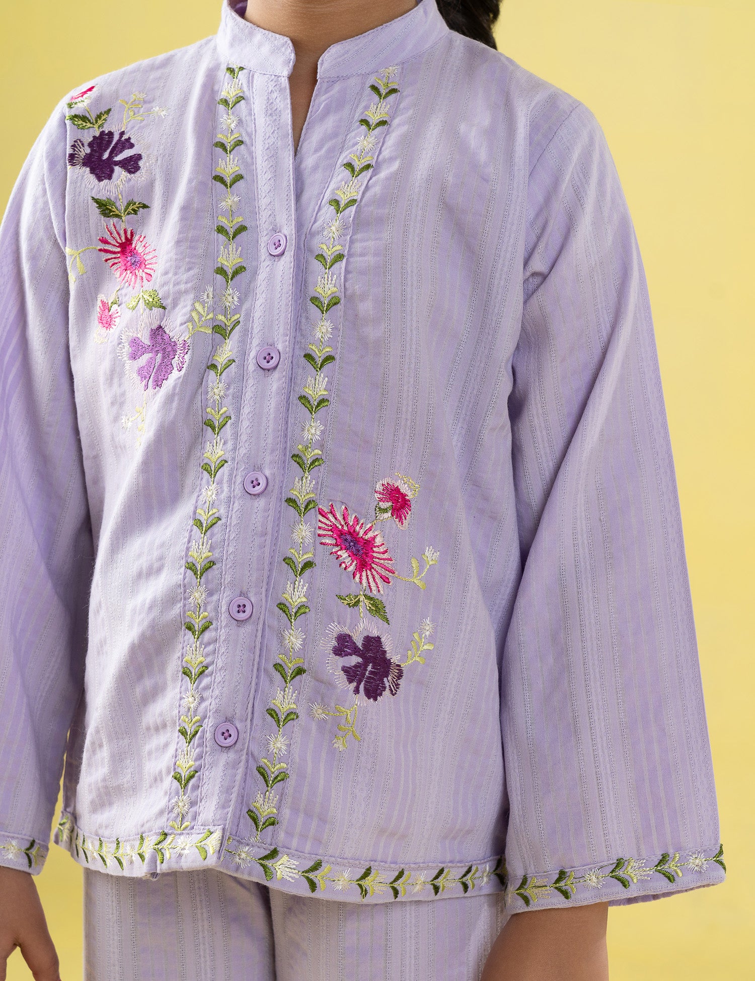 2 PIECE FLORAL EMBROIDERED SUIT - Image 3