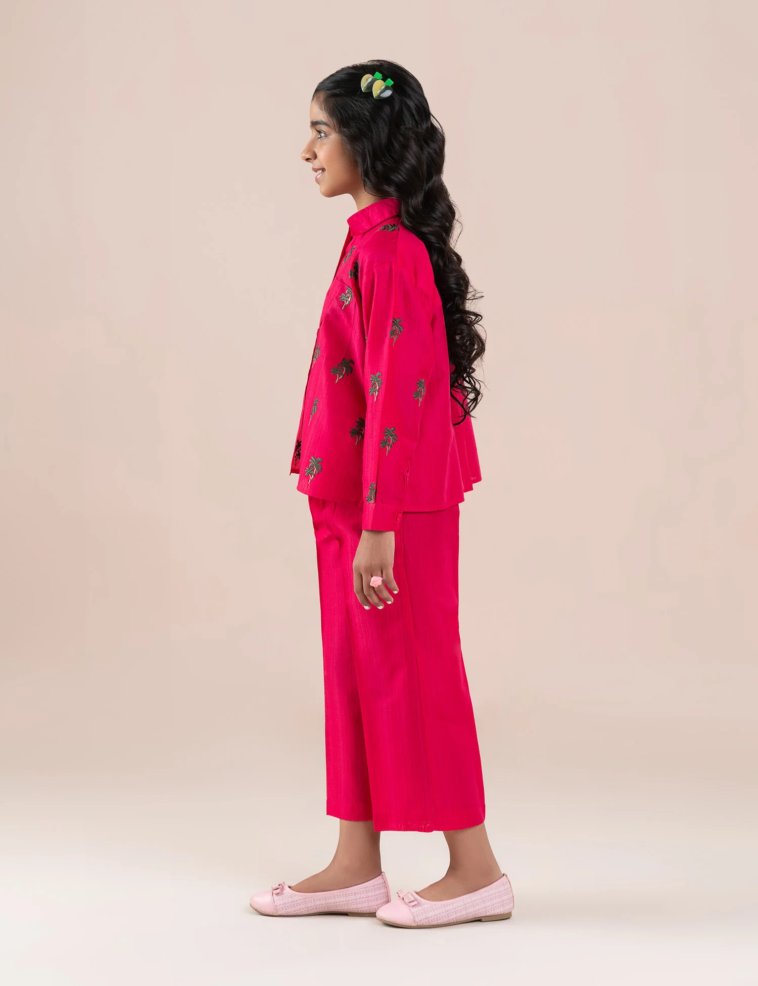 2 PIECE FLORAL EMBROIDERED SUIT - Image 3