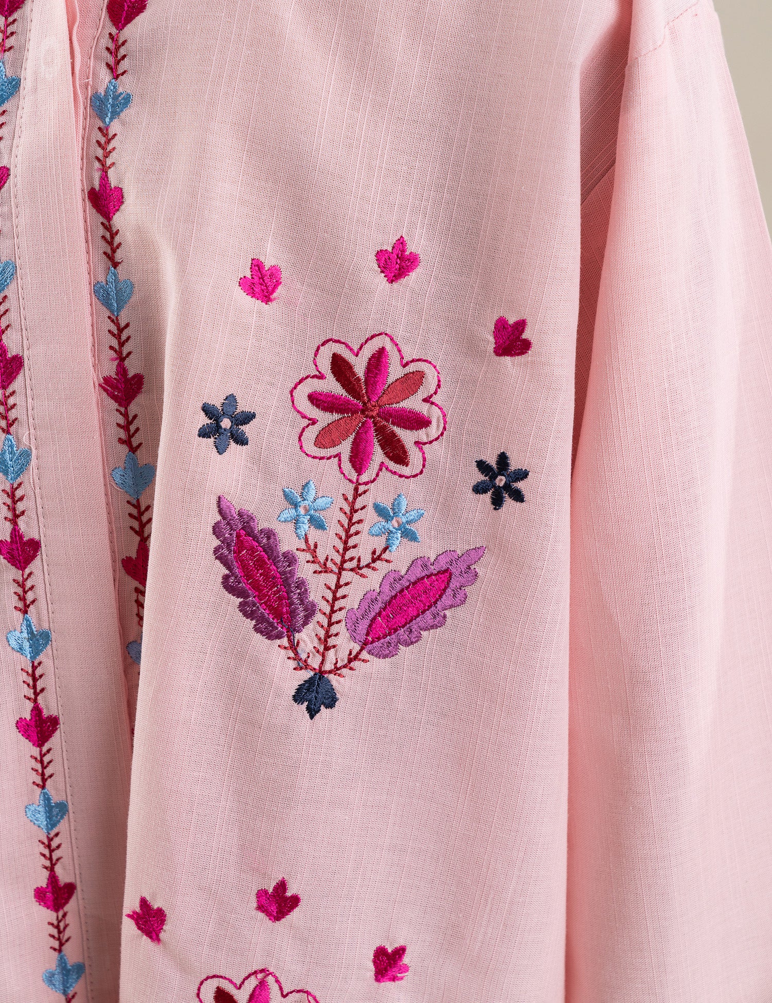 2 PIECE FLORAL EMBROIDERED SUIT - Image 3