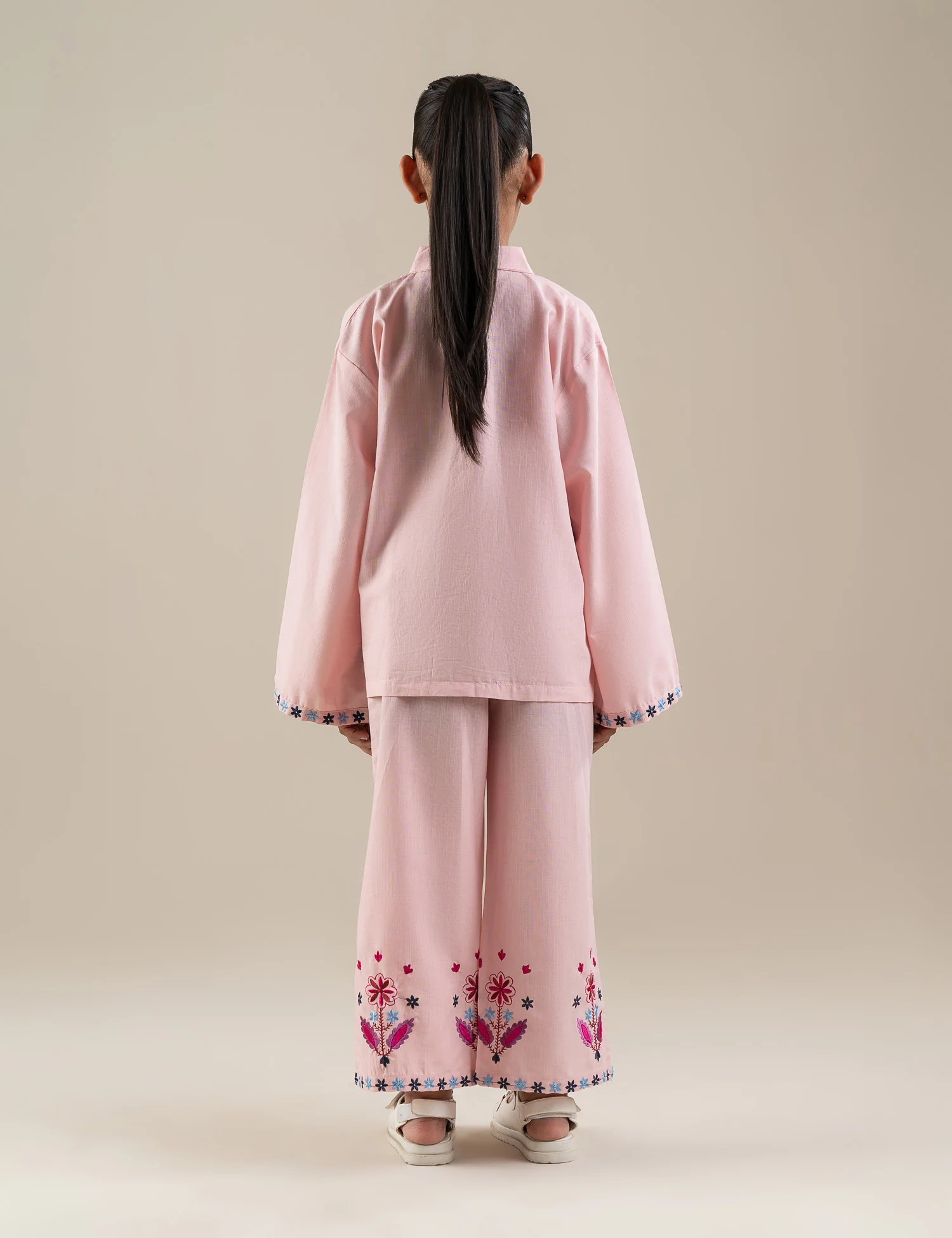 2 PIECE FLORAL EMBROIDERED SUIT - Image 6