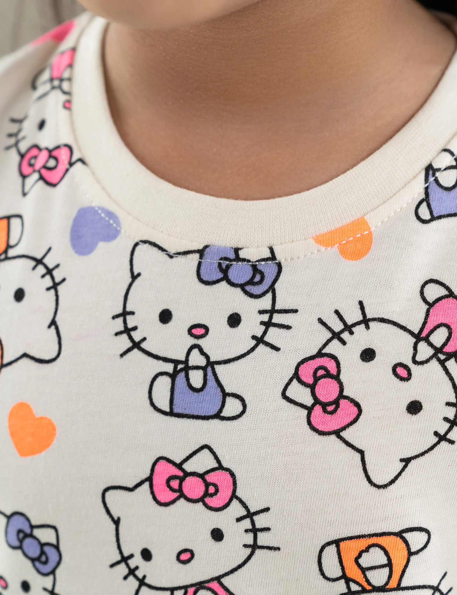 HELLO KITTY GRAPHIC DRESS - Image 2