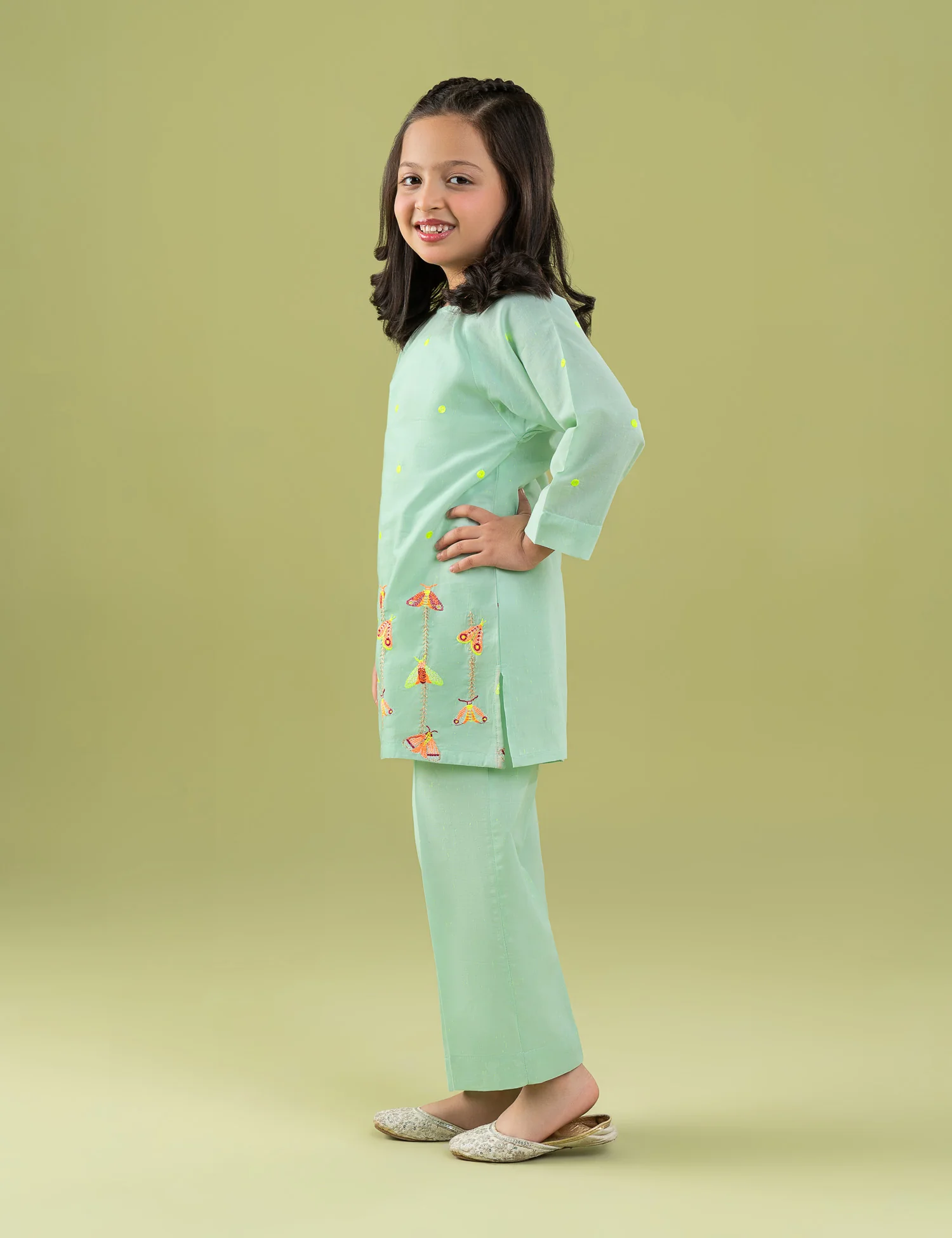 2 PIECE VIBRANT EMBROIDERED SUIT - Image 5