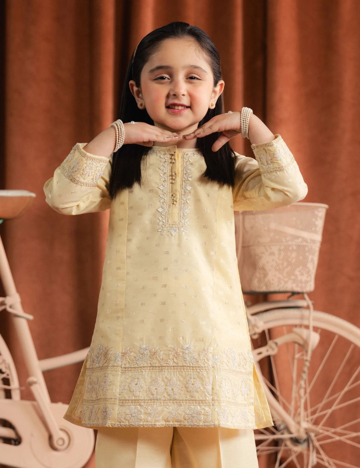 2 PIECE TILLA EMBROIDERED SUIT - Image 2