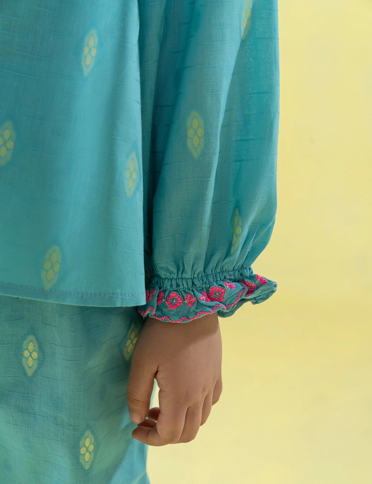 2 PIECE EMBROIDERED PRINTED SUIT - Image 3