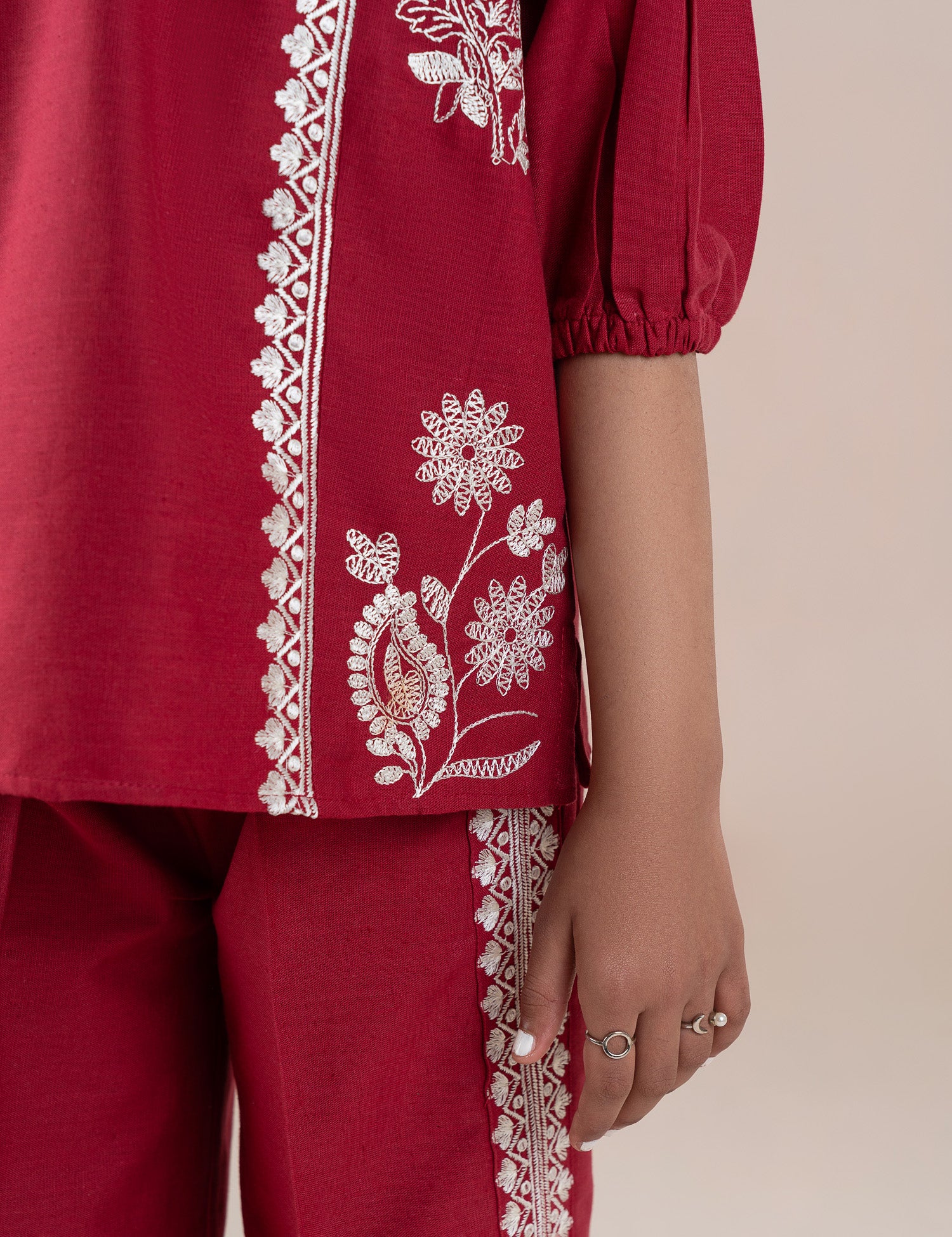 2 PIECE EMBROIDERED SUIT - Image 3