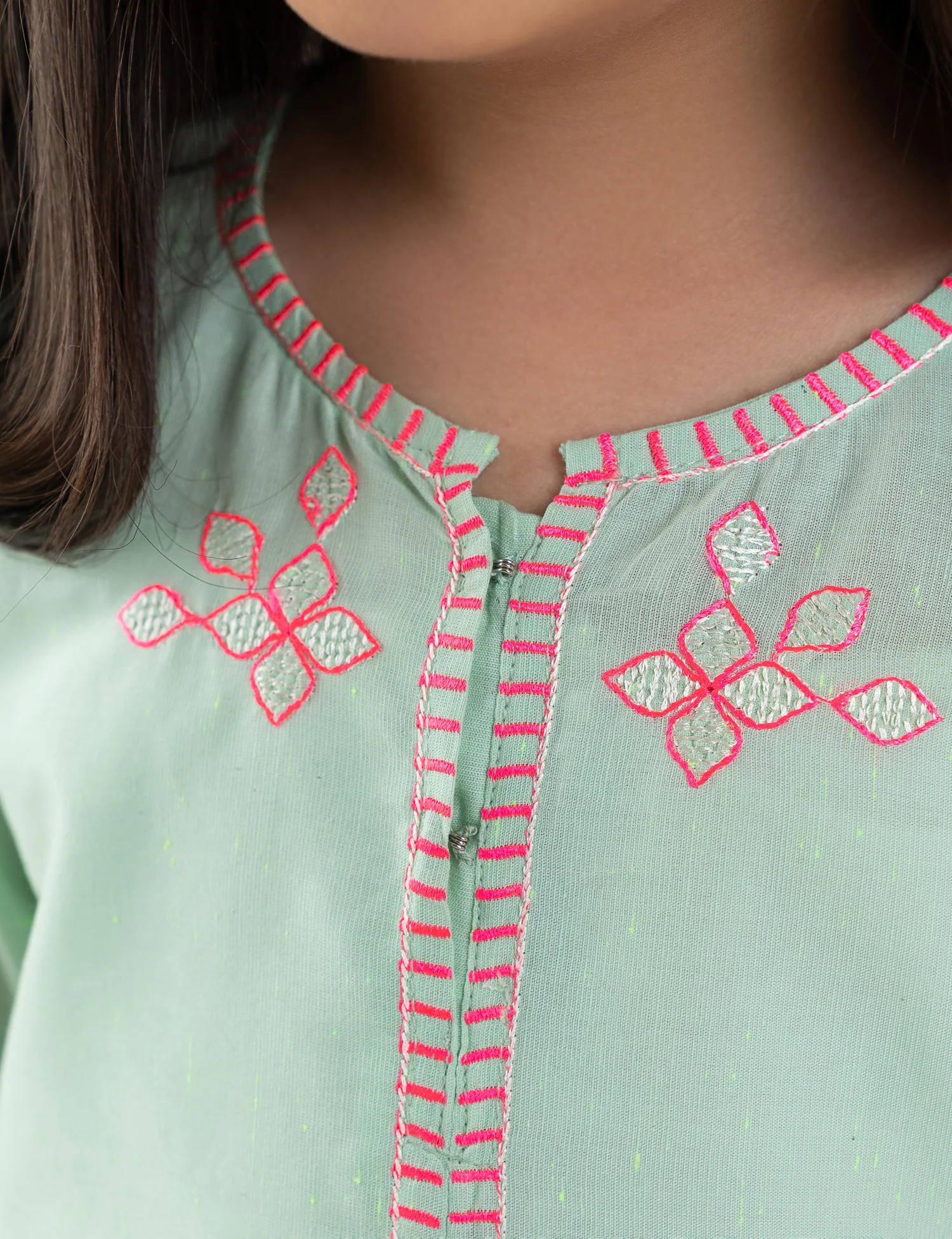 2 PIECE EMBROIDERED SUIT - Image 2