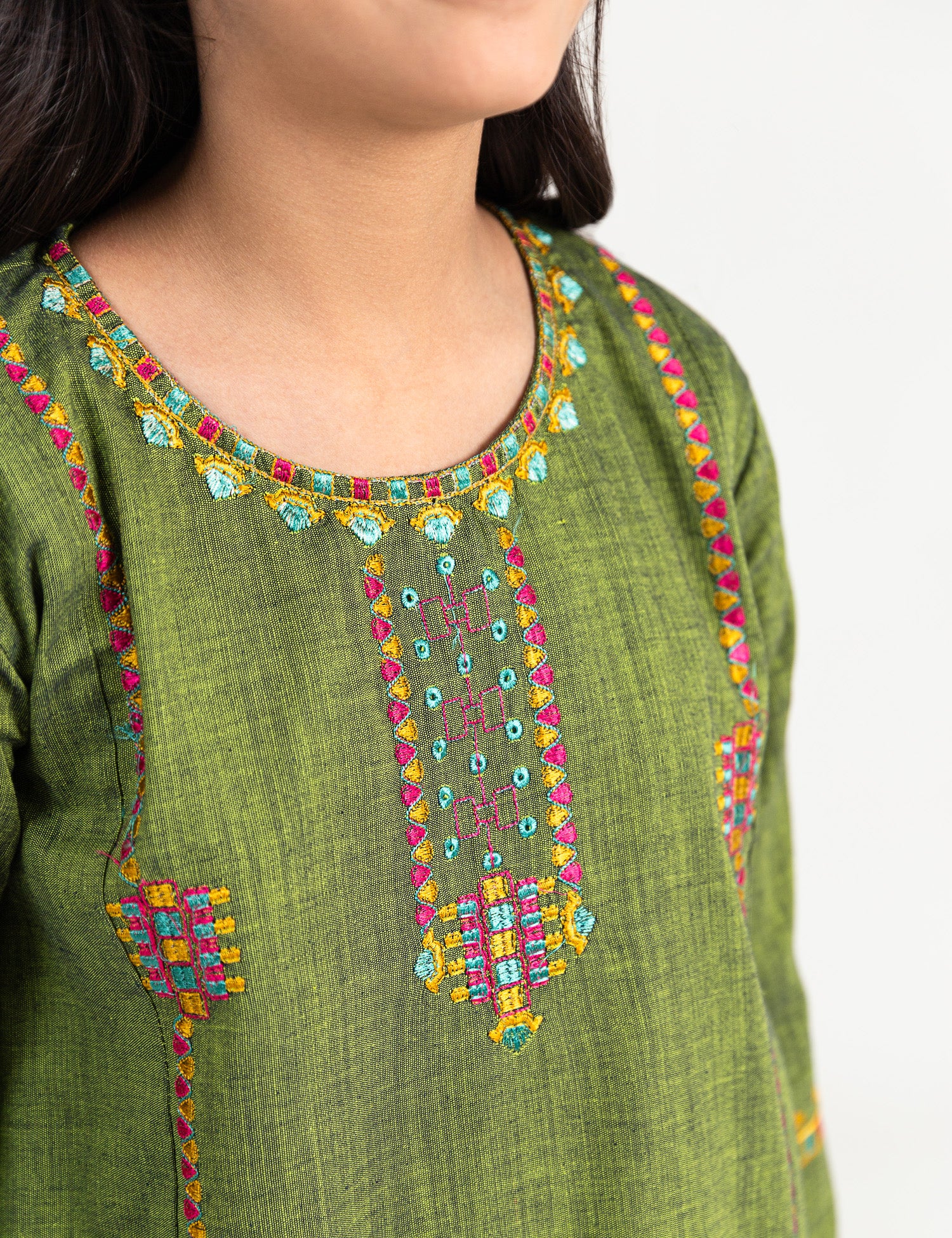 2 PIECE ALLOVER EMBROIDERED SUIT - Image 2