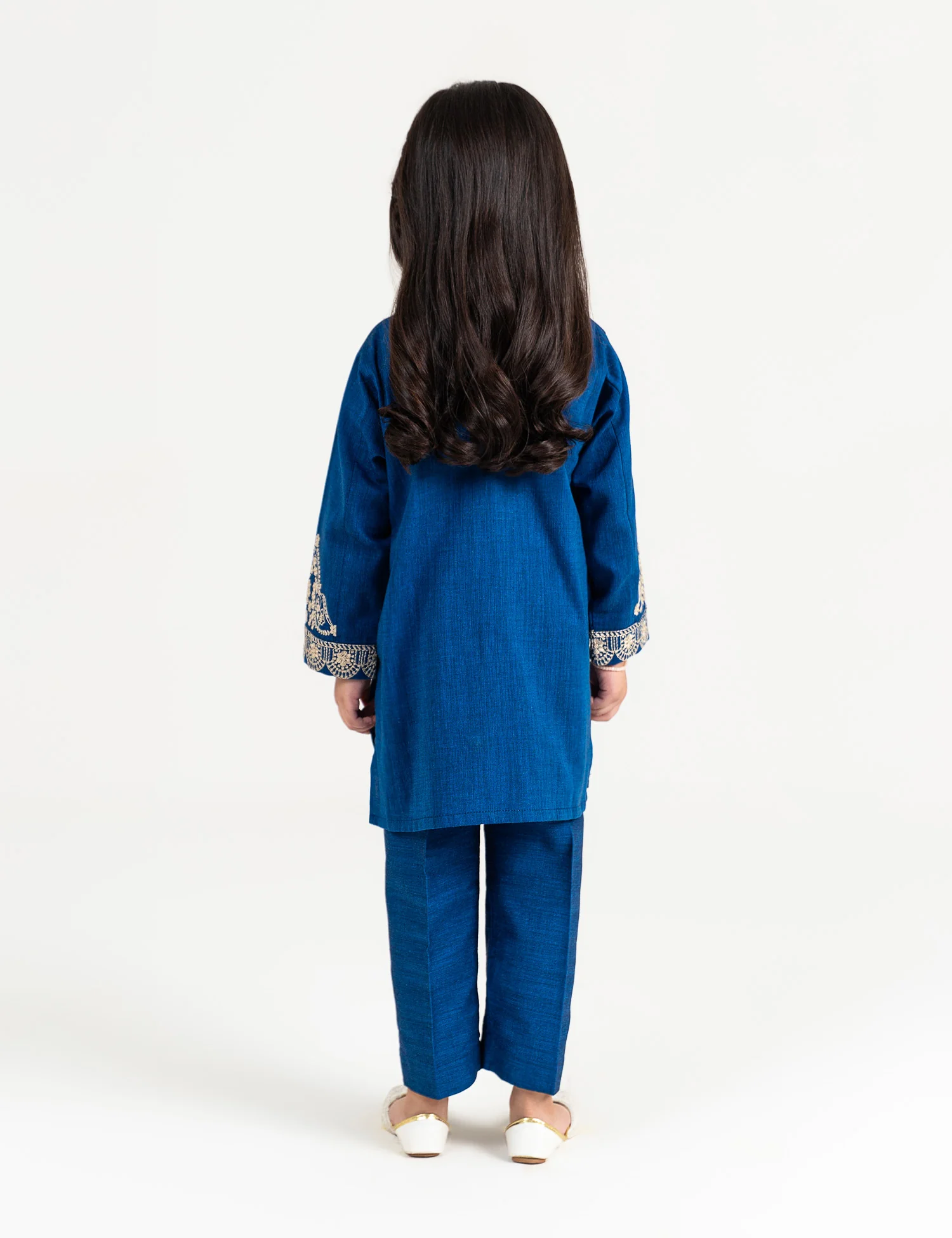 2 PIECE EMBROIDERED SUIT - Image 4