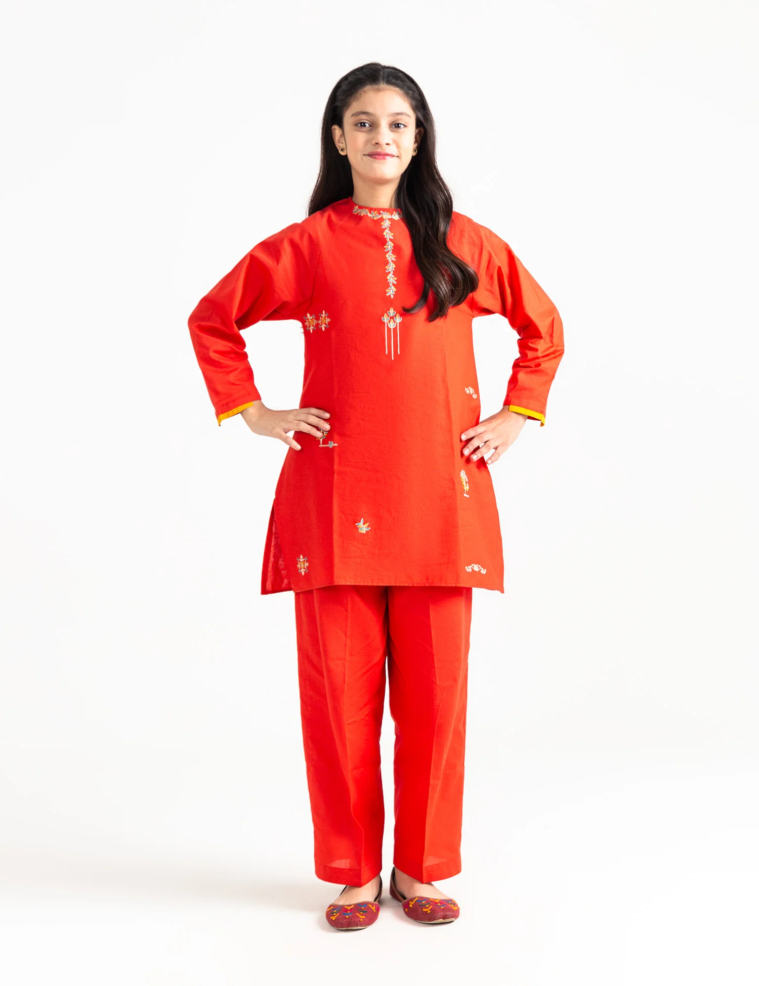 2 PIECE ALLOVER EMBROIDERED SUIT - Image 3