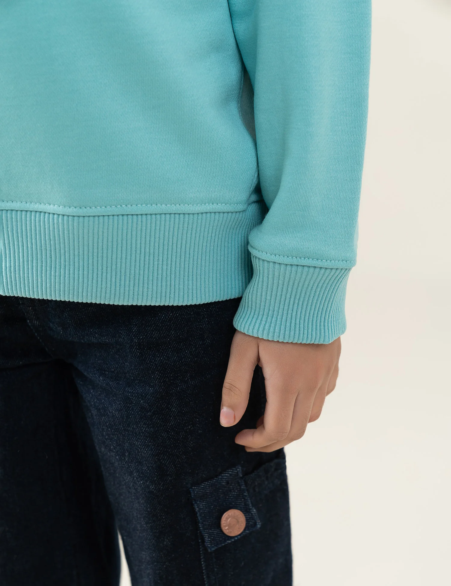 LET THE FUN GO ON PRINTED SWEATSHIRT - Image 3