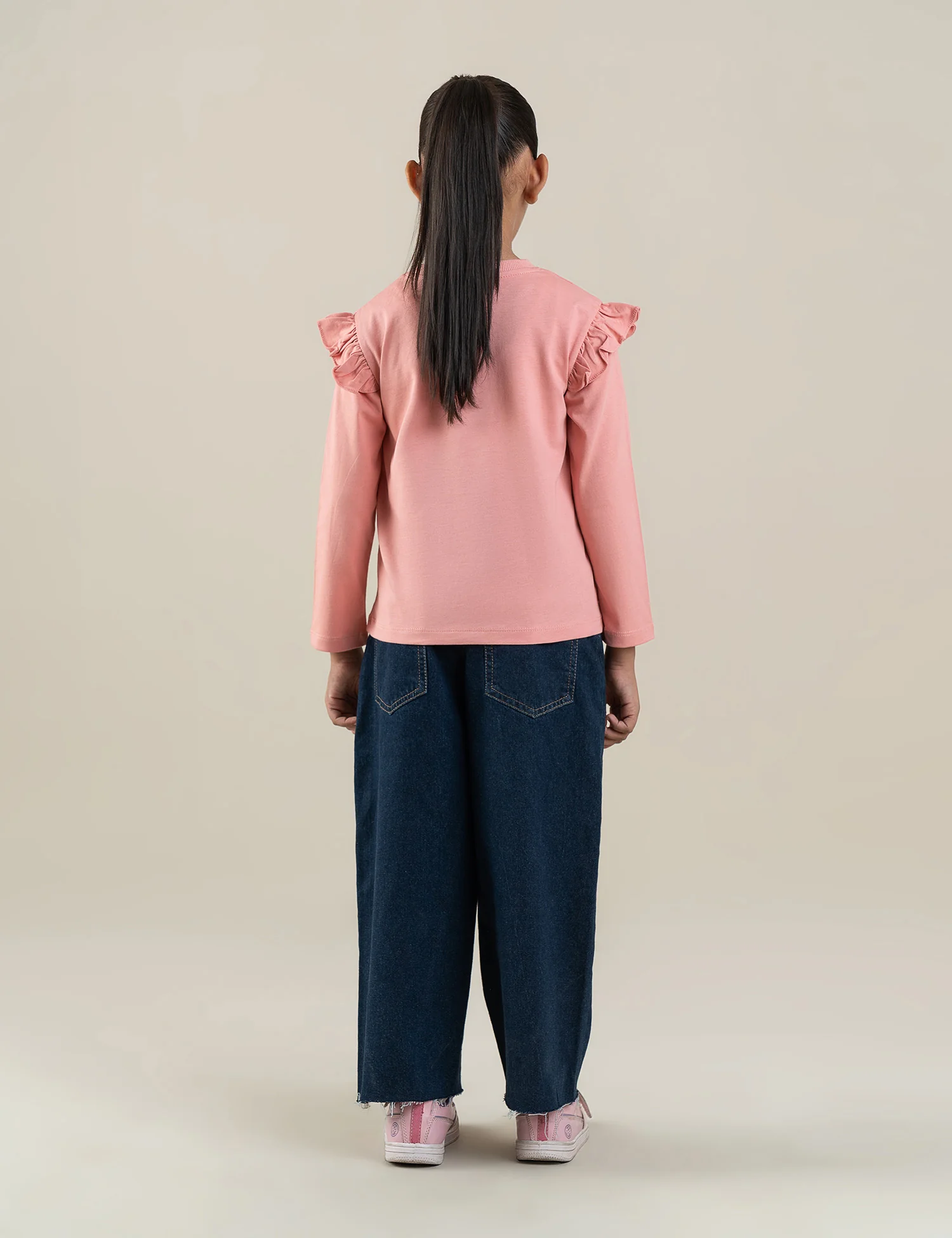 HEART AND FLOWER RUFFLE SLEEVE SWEATSHIRT - Image 5