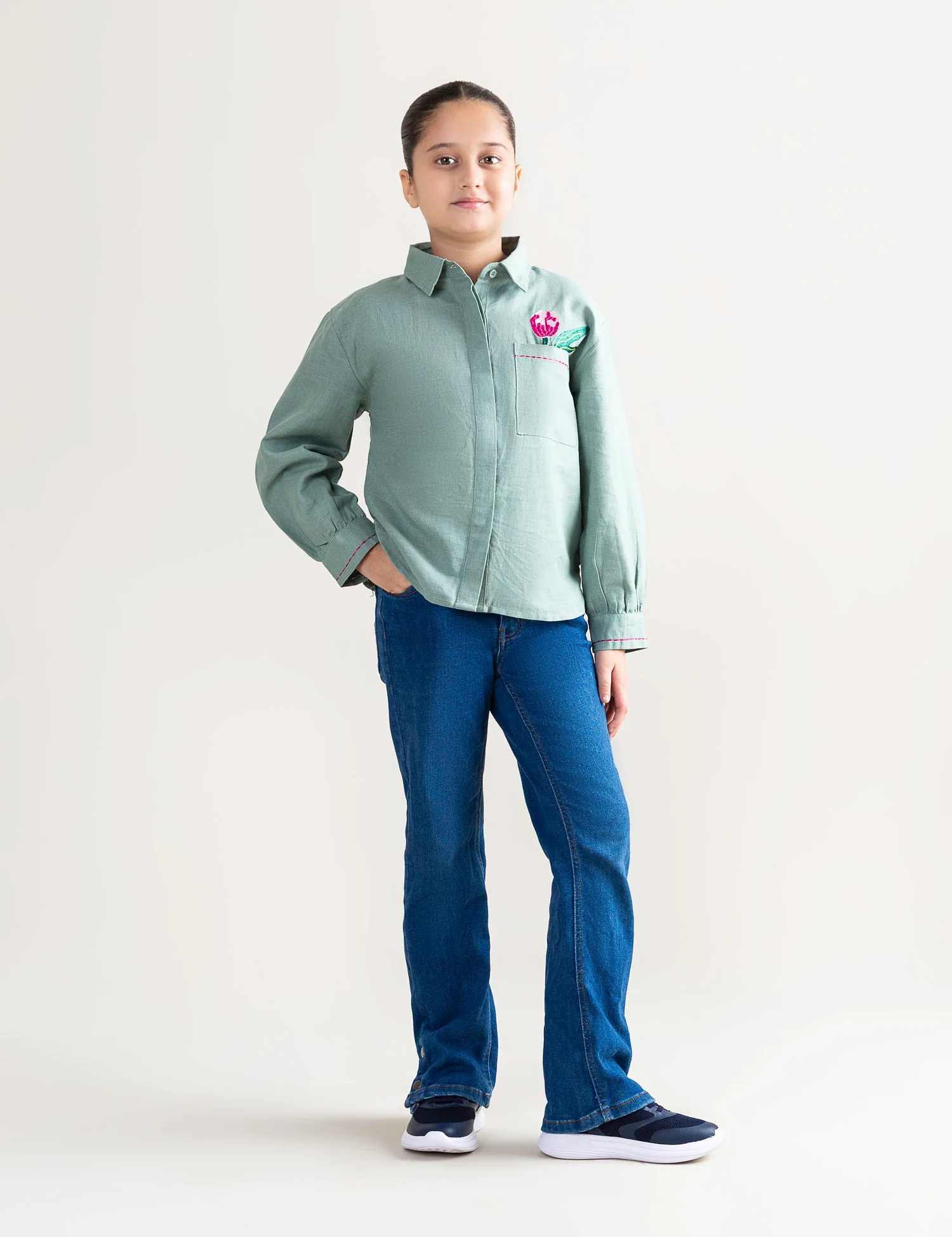 FLORAL EMBROIDERED TOP - Image 3