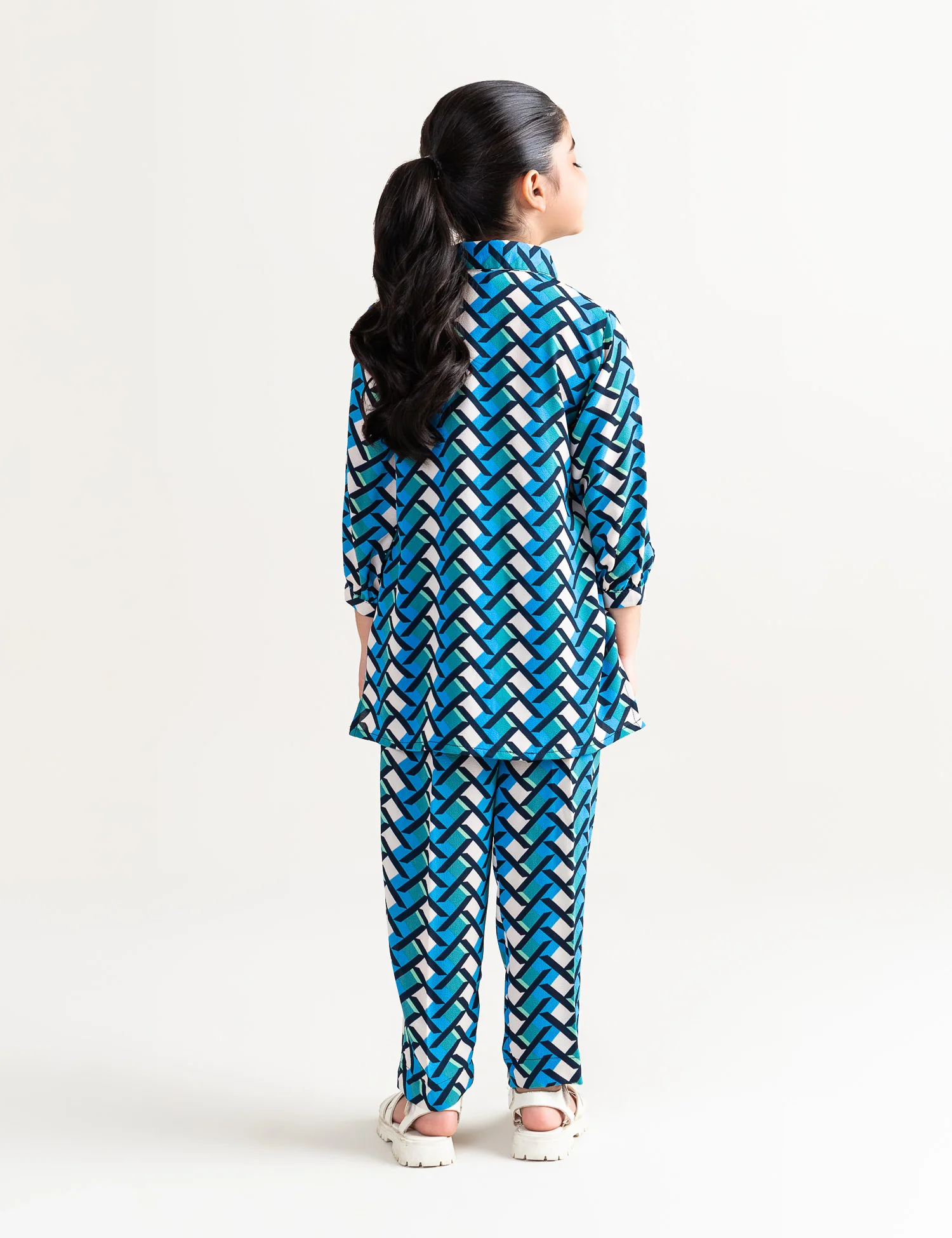 2 PIECE GEORGETTE PRINTED SUIT - Image 3