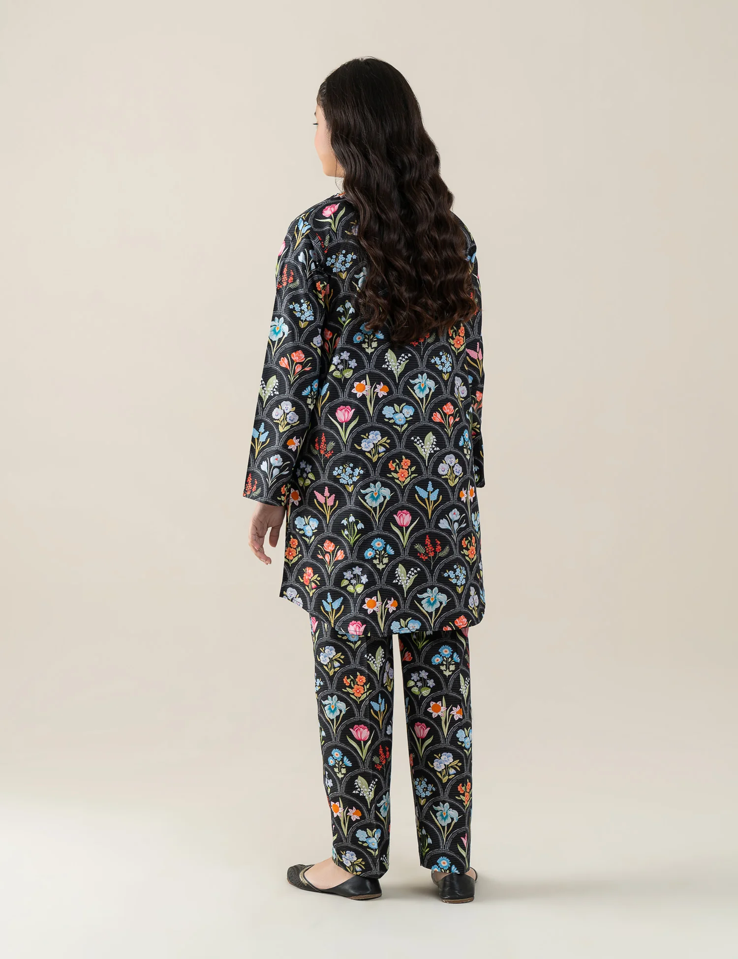 2 PIECE PRINTED SUIT - Image 4