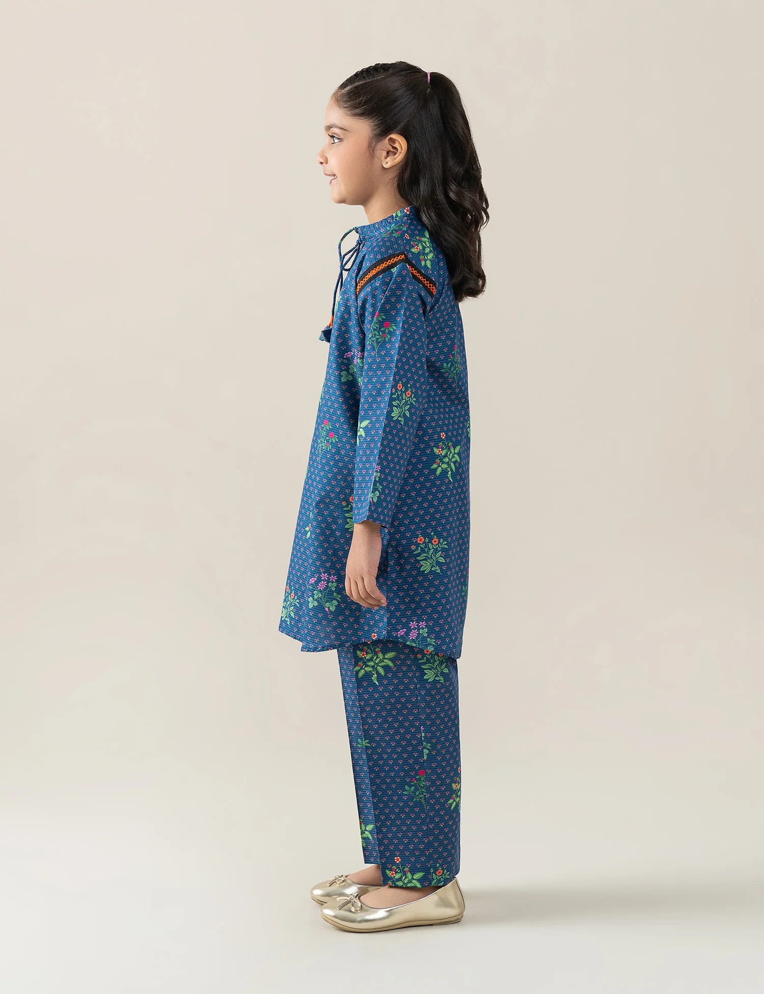 2 PIECE PRINTED SUIT - Image 3