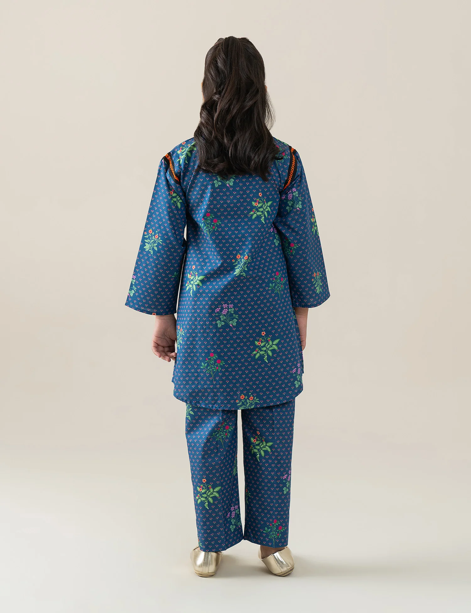 2 PIECE PRINTED SUIT - Image 4