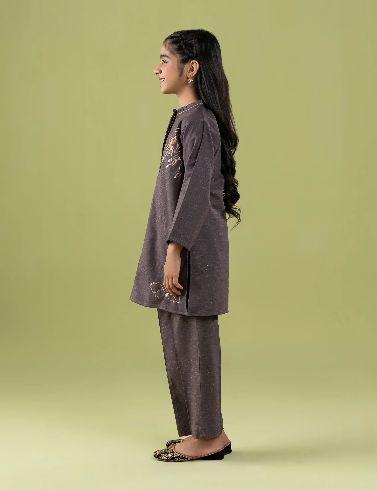 2 PIECE CONTRAST EMBROIDERED SUIT - Image 5