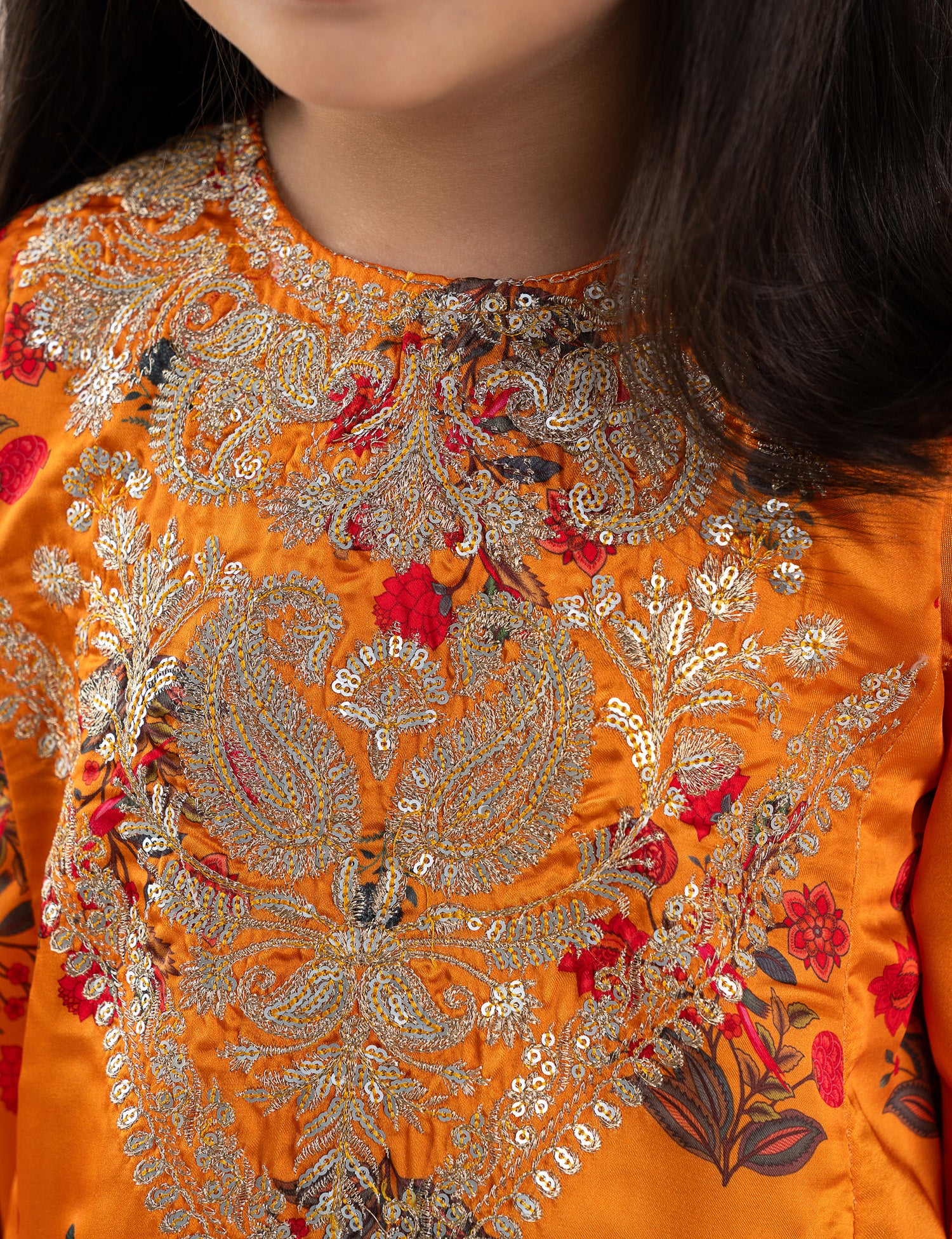 2 PIECE SILK PRINTED EMBROIDERED SUIT - Image 2