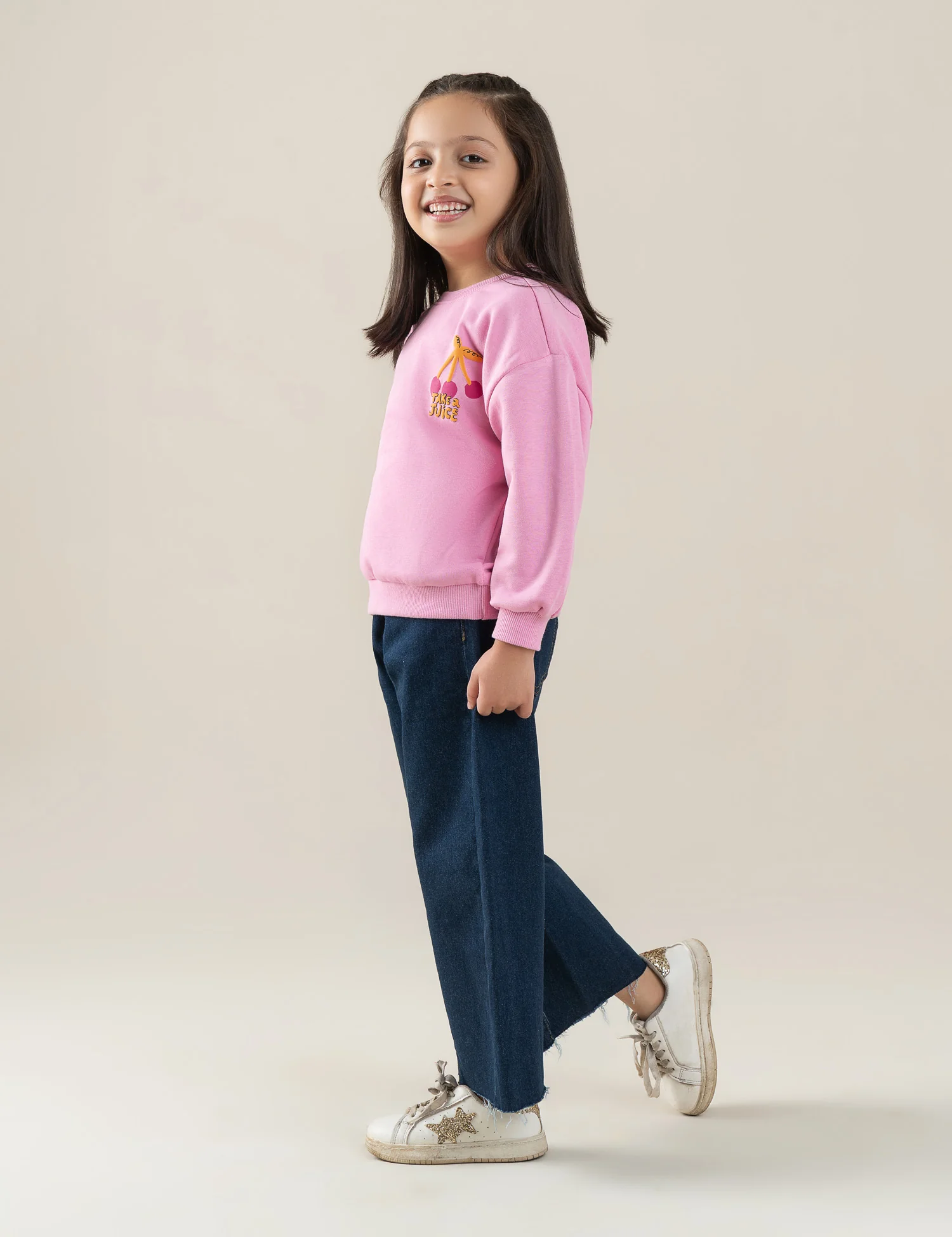TAKE A JUICE PRINTED SWEATSHIRT - Image 4