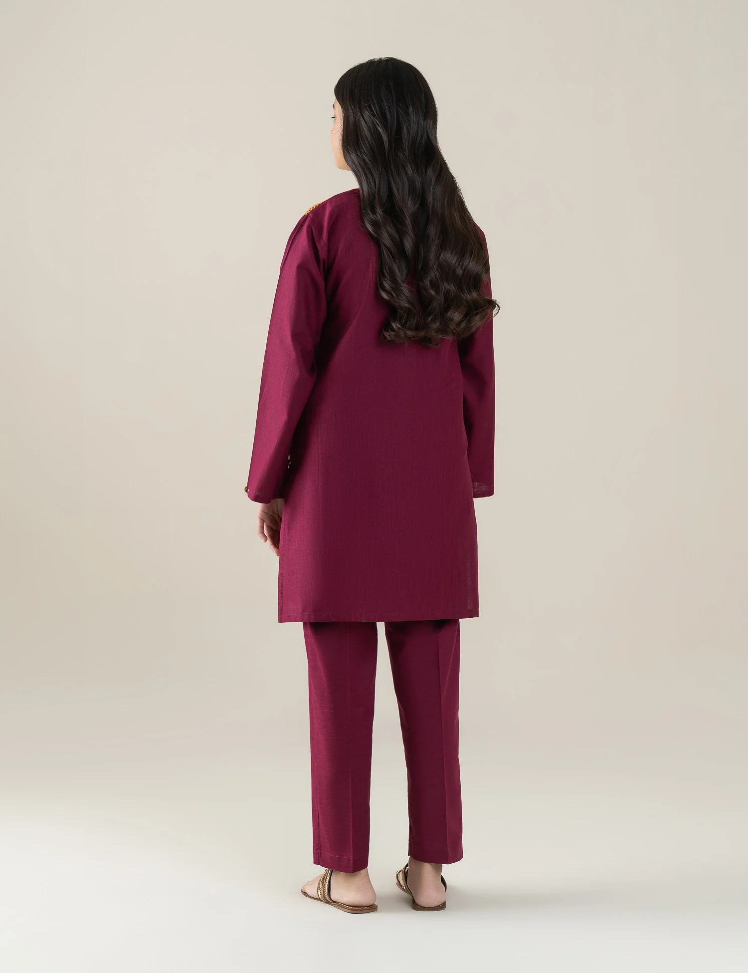 2 PIECE CONTRAST EMBROIDERED SUIT - Image 5