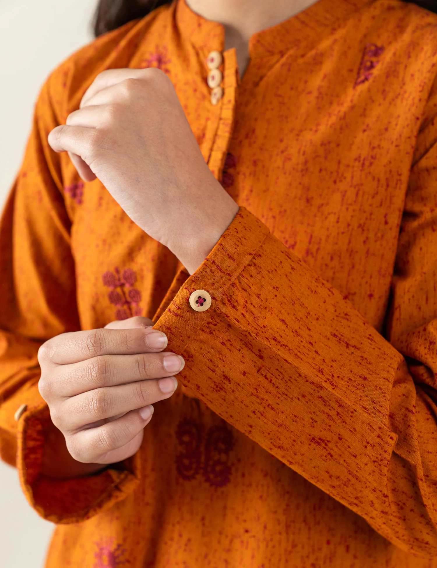 2 PIECE ALLOVER EMBROIDERED SUIT - Image 4
