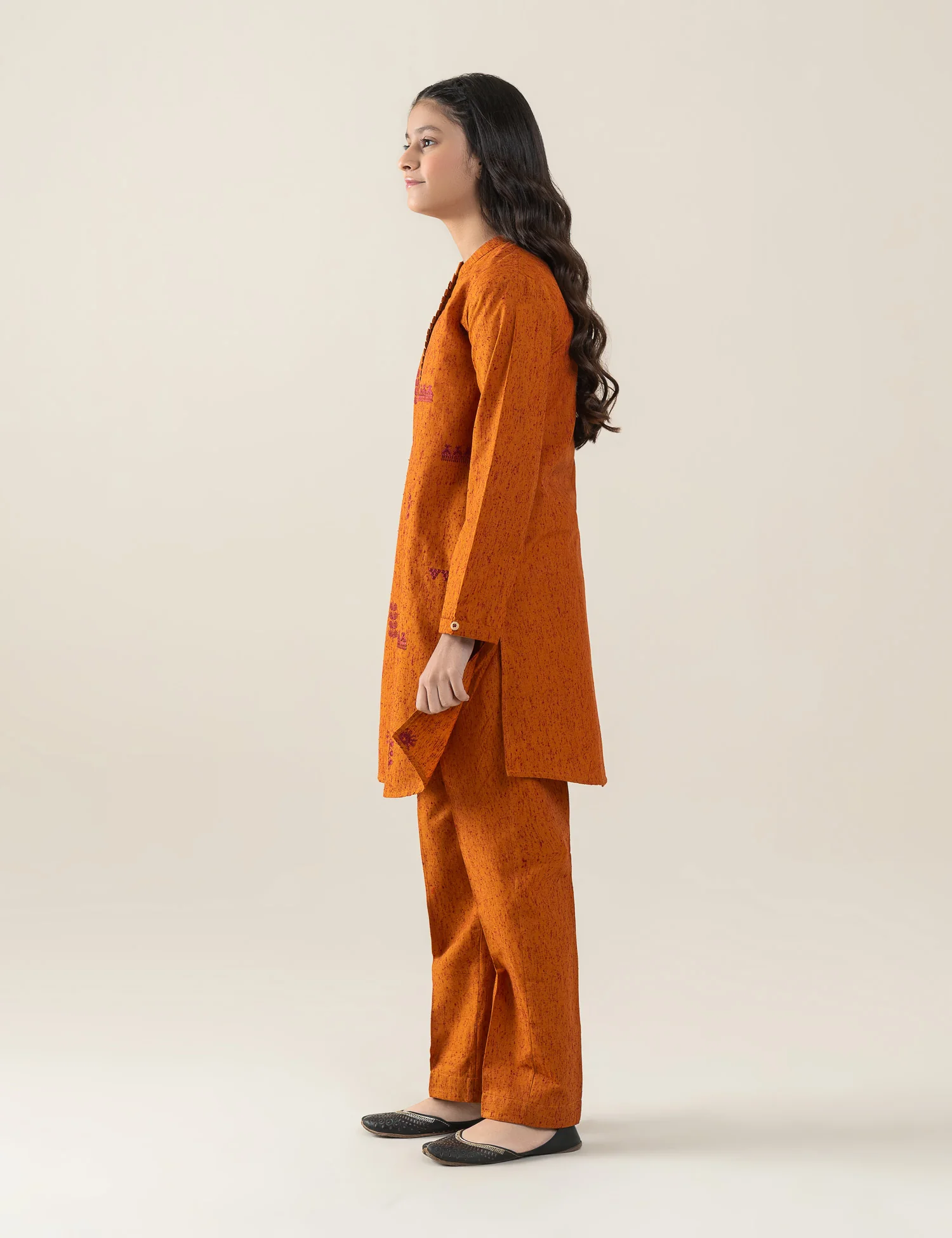 2 PIECE ALLOVER EMBROIDERED SUIT - Image 5
