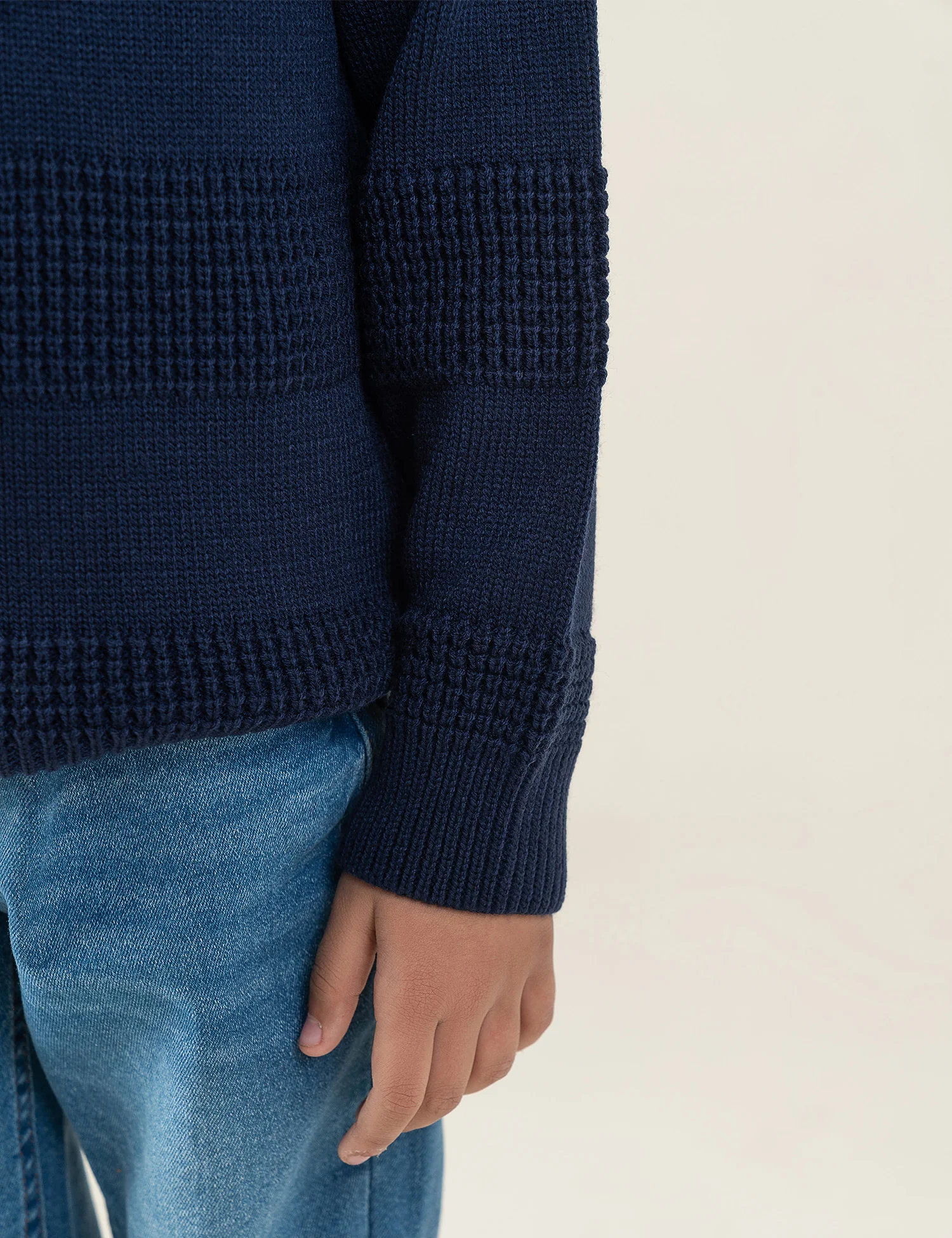 TEXTURED NAVY KNIT SWEATER - Image 3