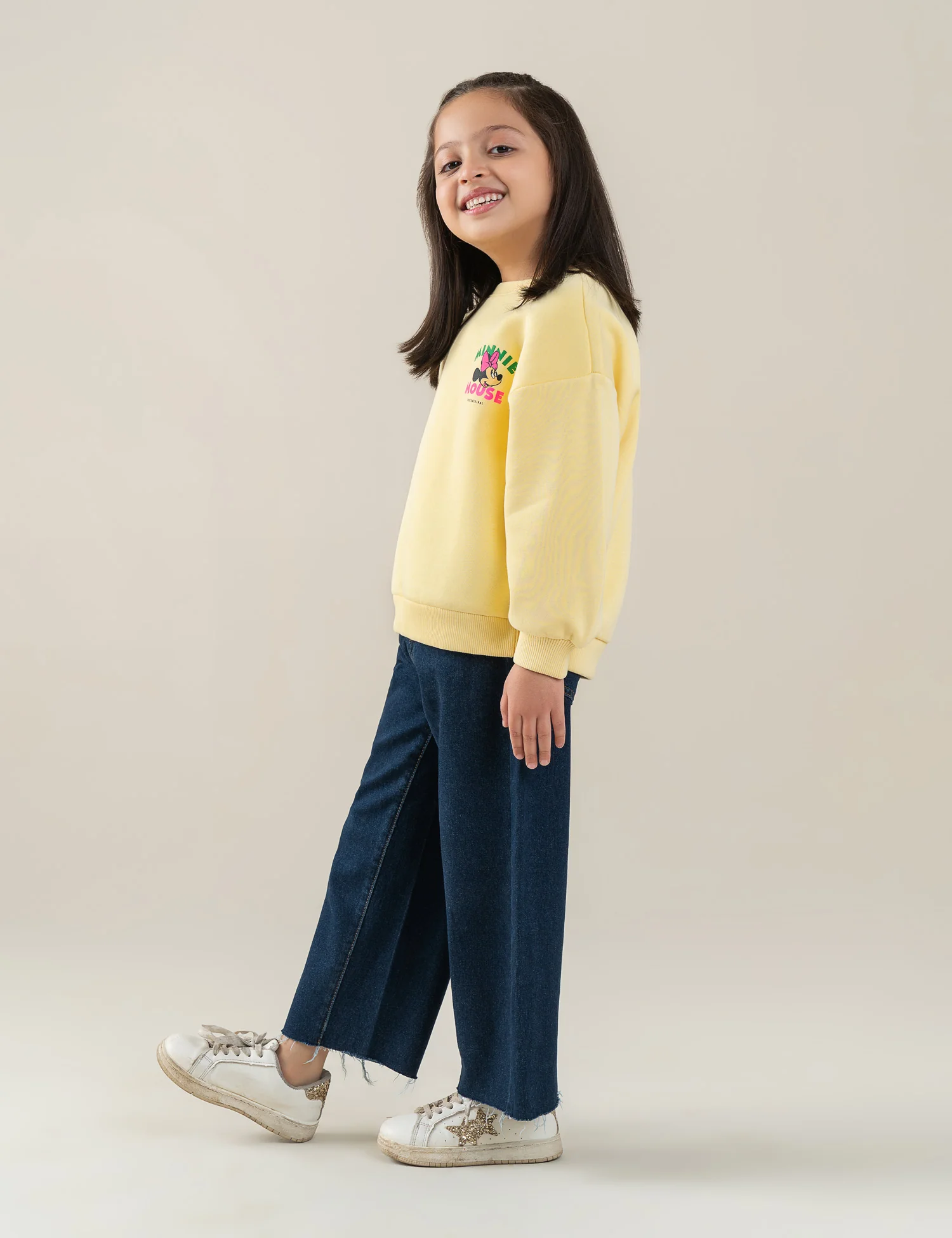 MINNIE MOUSE GRAPHIC SWEATSHIRT - Image 3