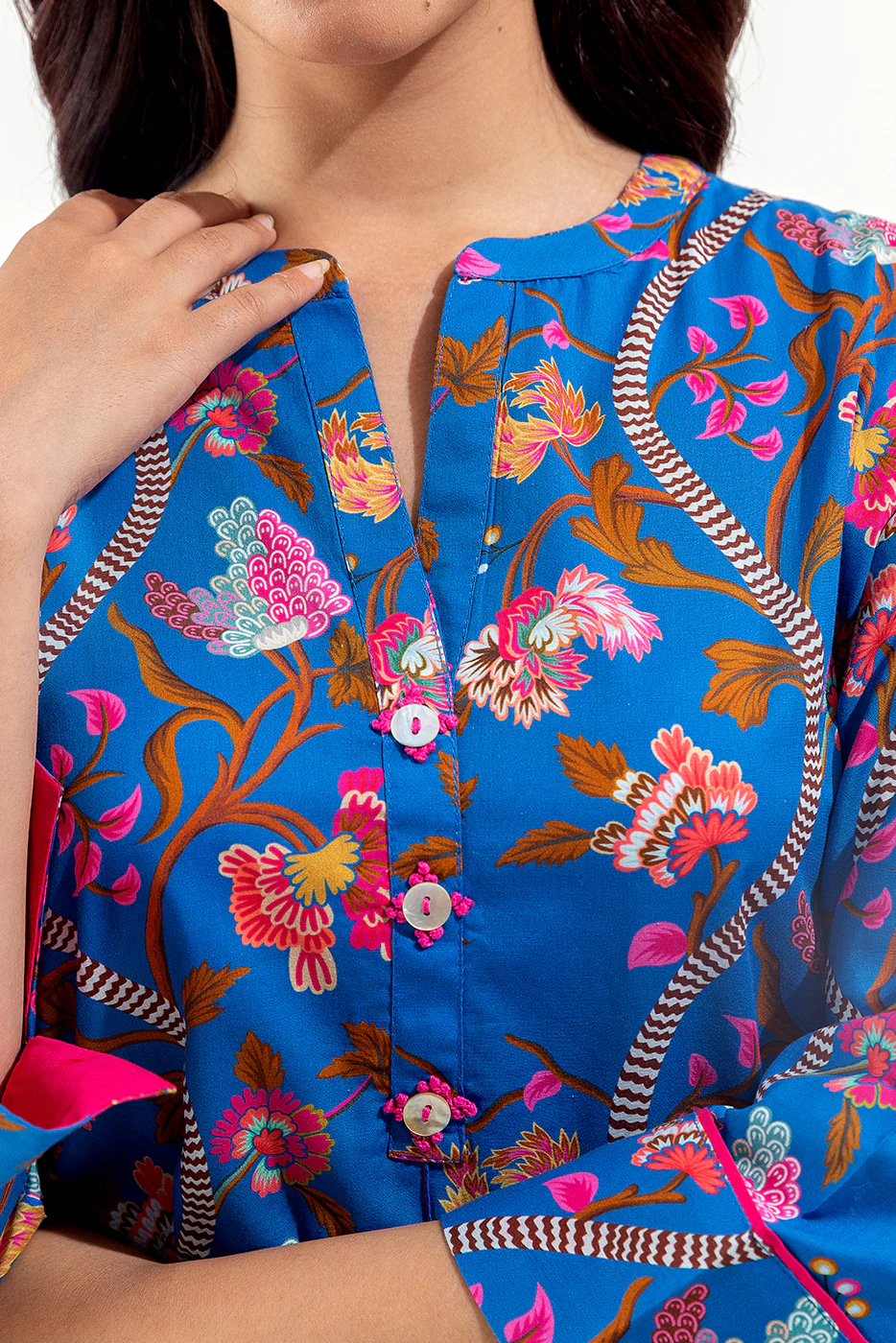 2 PIECE PRINTED LAWN SUIT (PRET) - Image 4