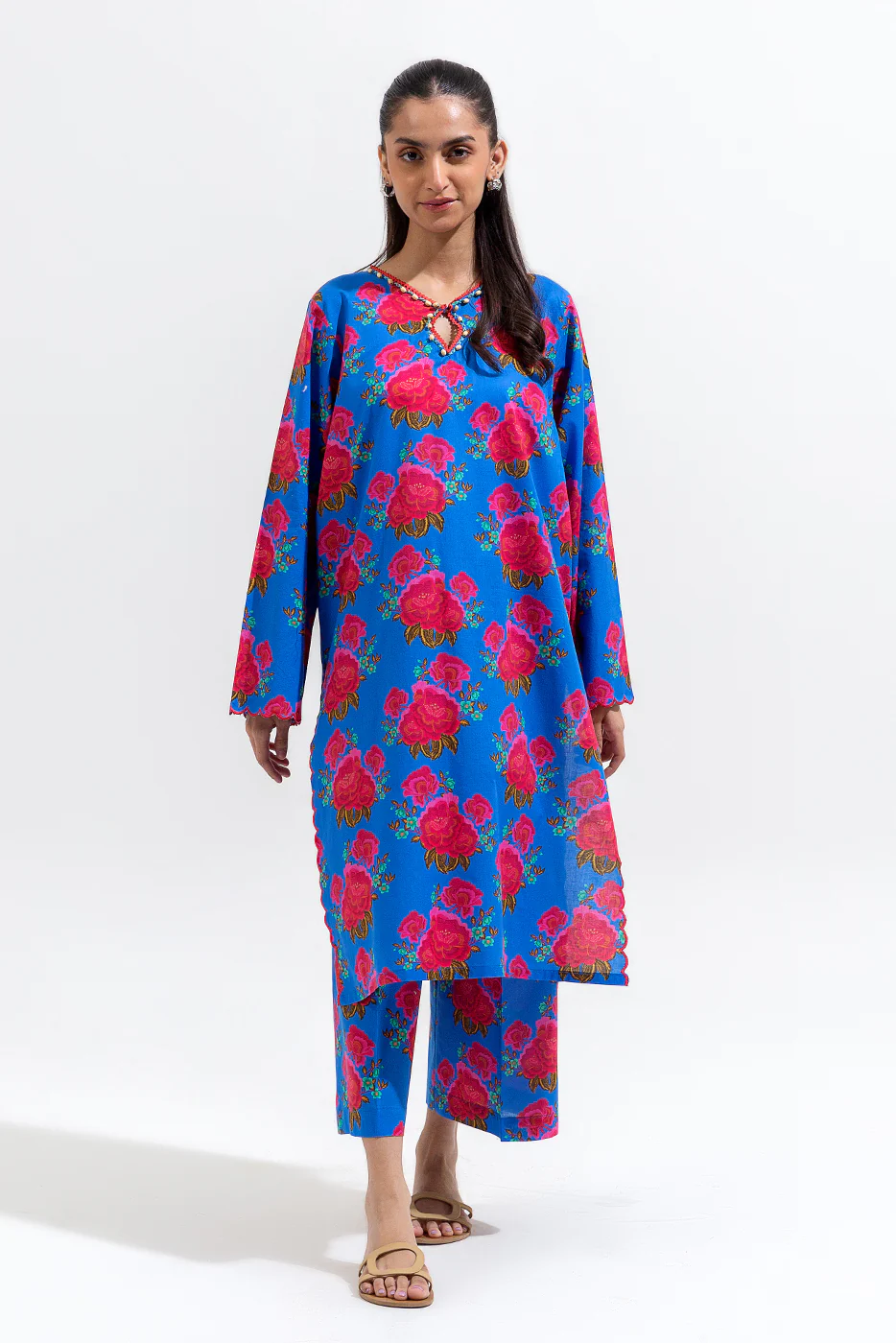2 PIECE EMBROIDERED LAWN SUIT (PRET) - Image 2
