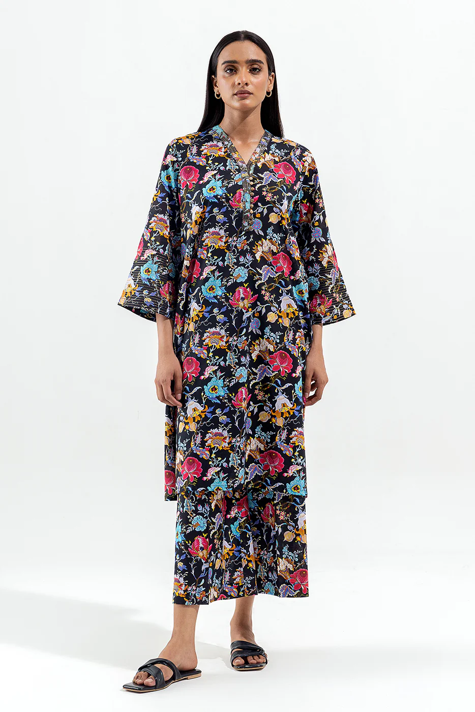 2 PIECE PRINTED LAWN SUIT (PRET) - Image 2
