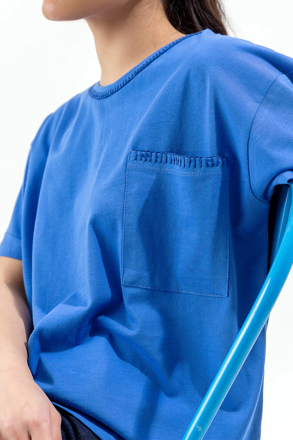 BLUE EMBROIDERED TEE - Image 4