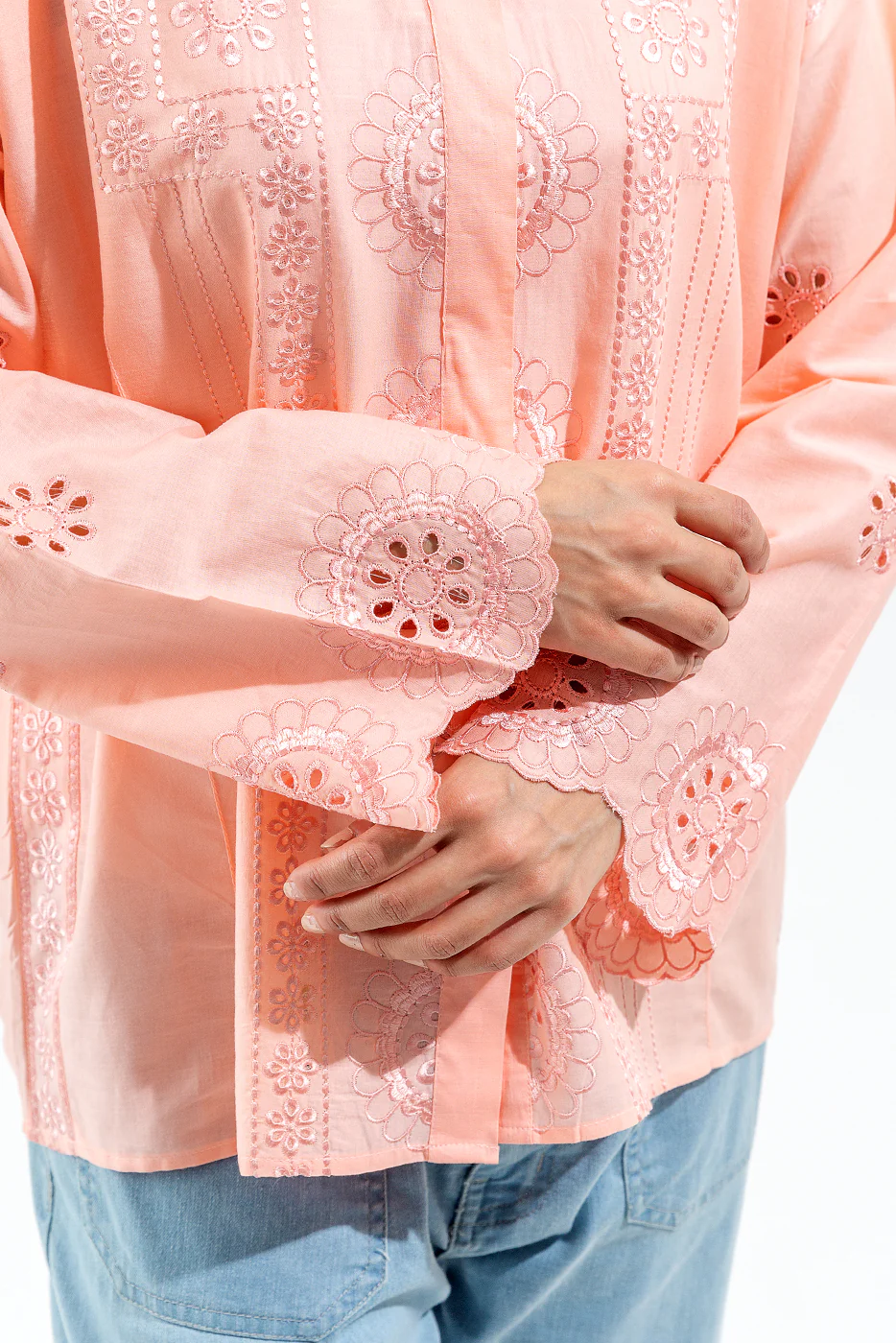 EMBROIDERED FUSION TOP (PRET) - Image 3