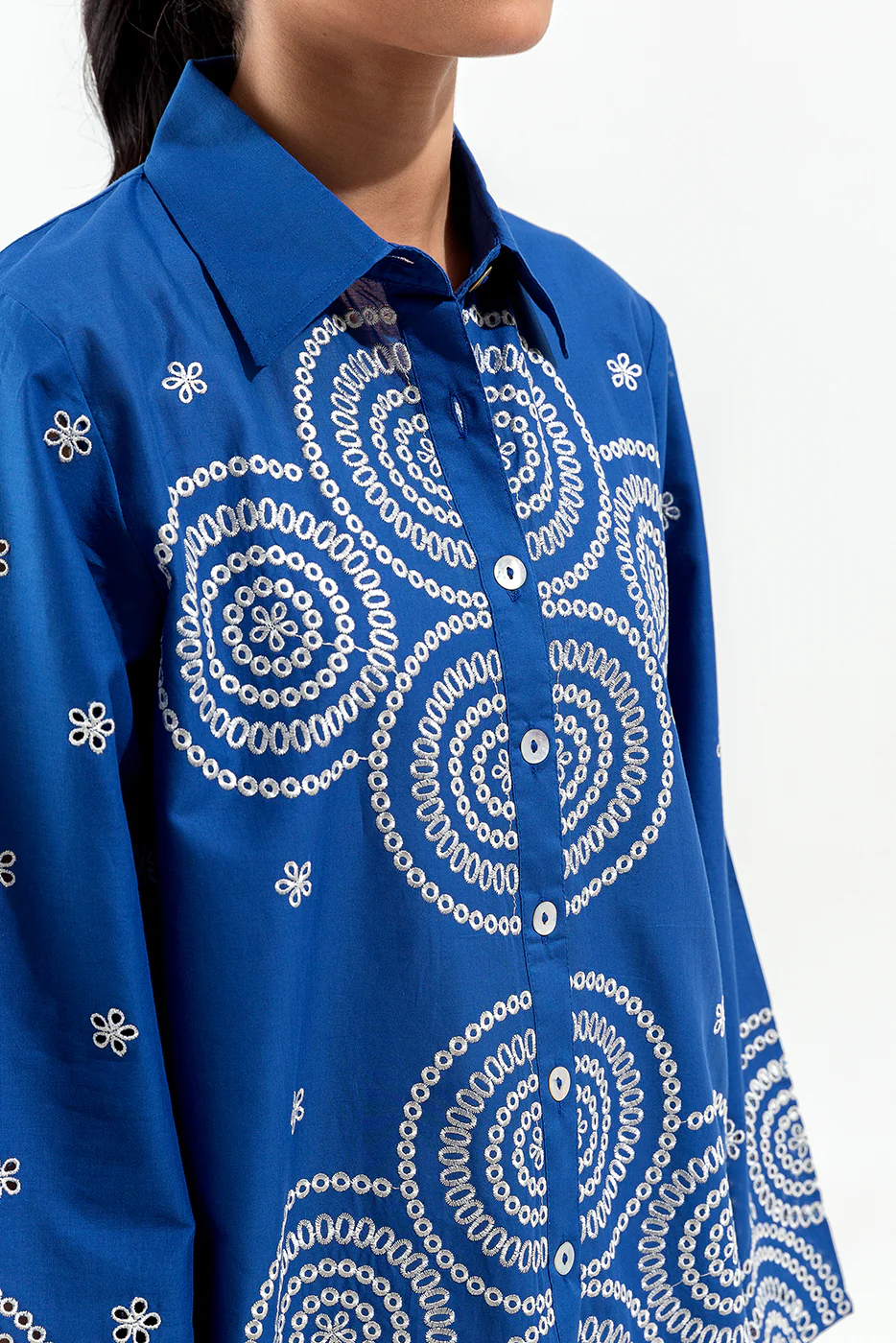 EMBROIDERED FUSION TOP (PRET) - Image 3