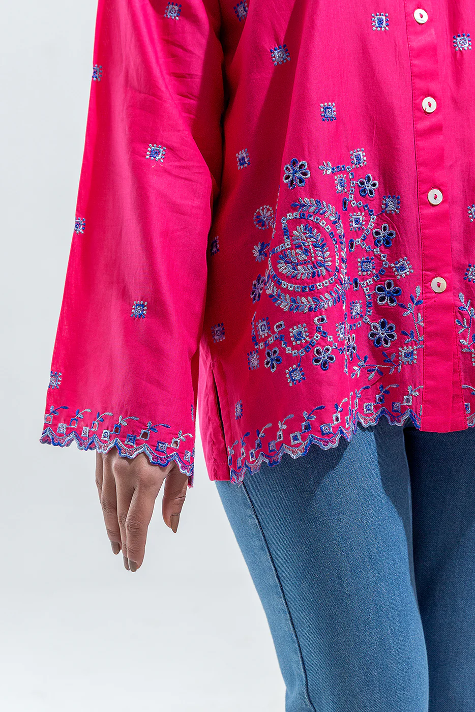 EMBROIDERED FUSION TOP (PRET) - Image 2