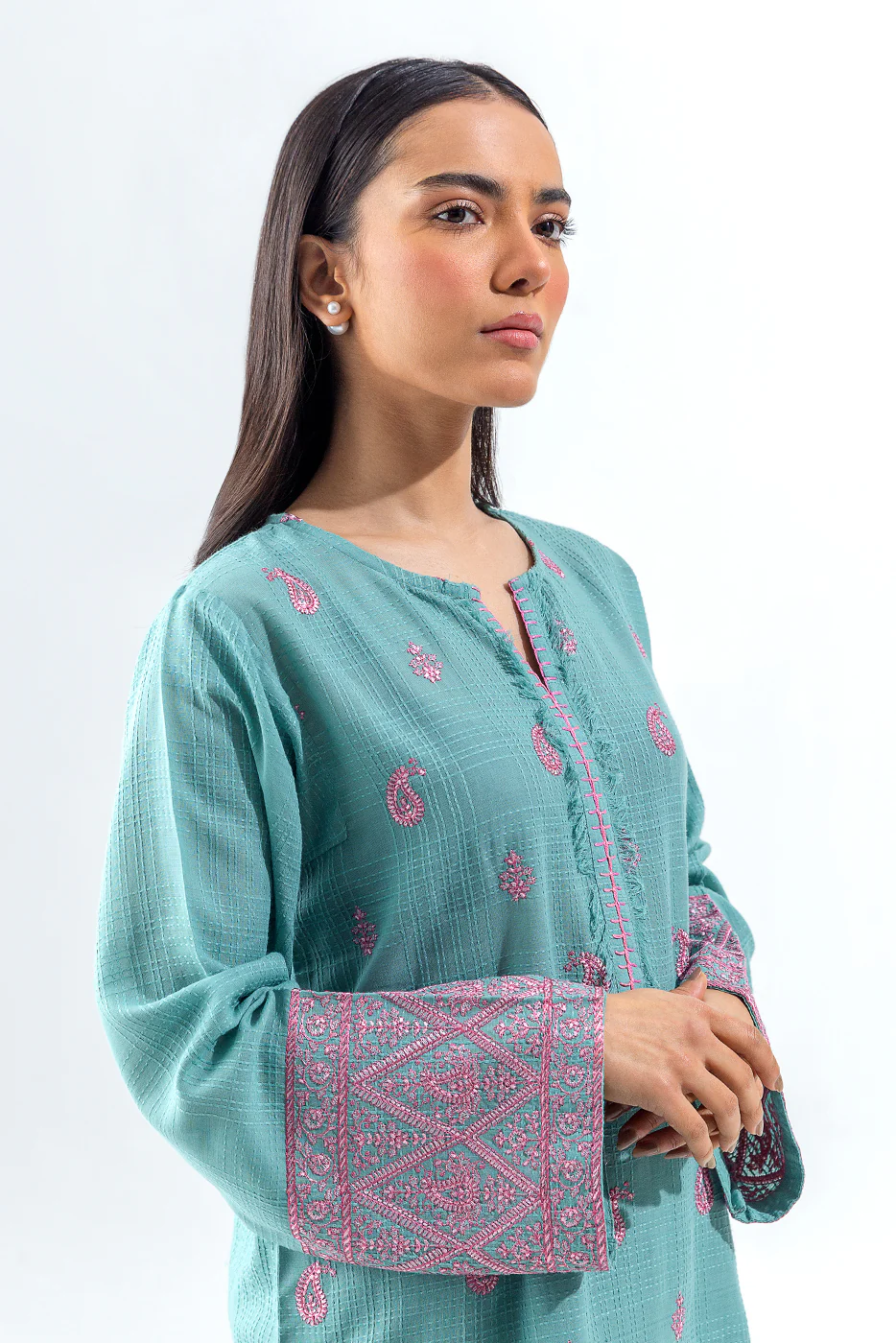 2 PIECE EMBROIDERED YARN DYED SUIT (PRET) - Image 4