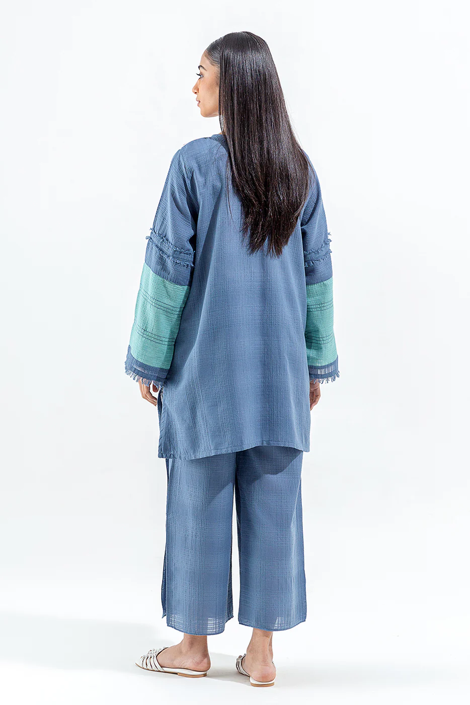2 PIECE EMBROIDERED DOBBY SUIT (PRET) - Image 4