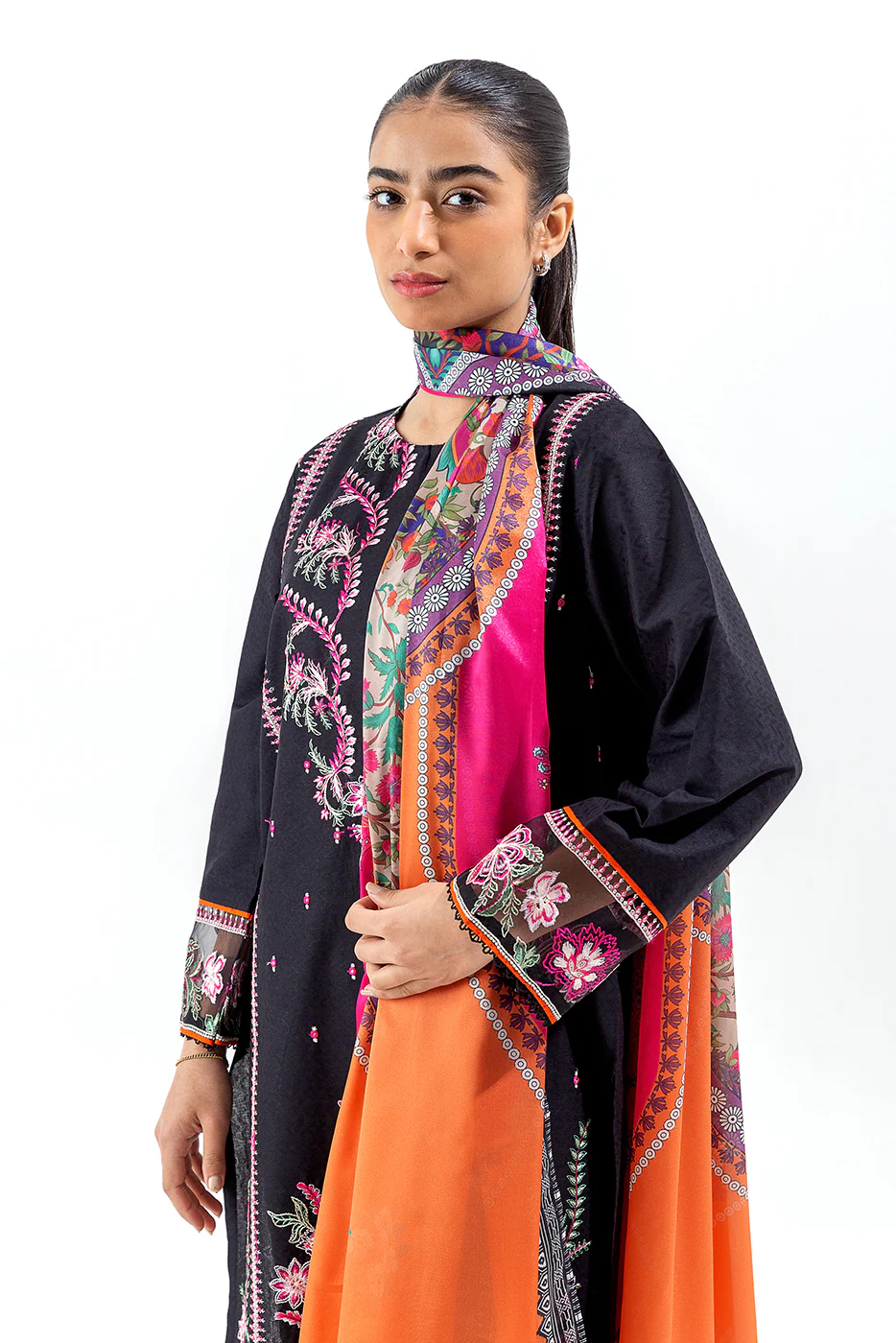 3 PIECE EMBROIDERED SELF JACQUARD SUIT (LUXURY PRET) - Image 2