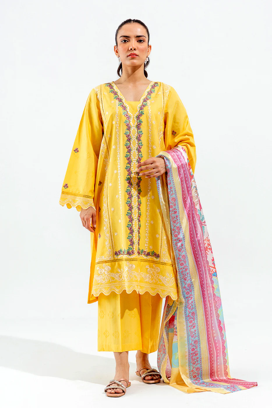 3 PIECE EMBROIDERED SELF JACQUARD SUIT (PRET) - Image 2