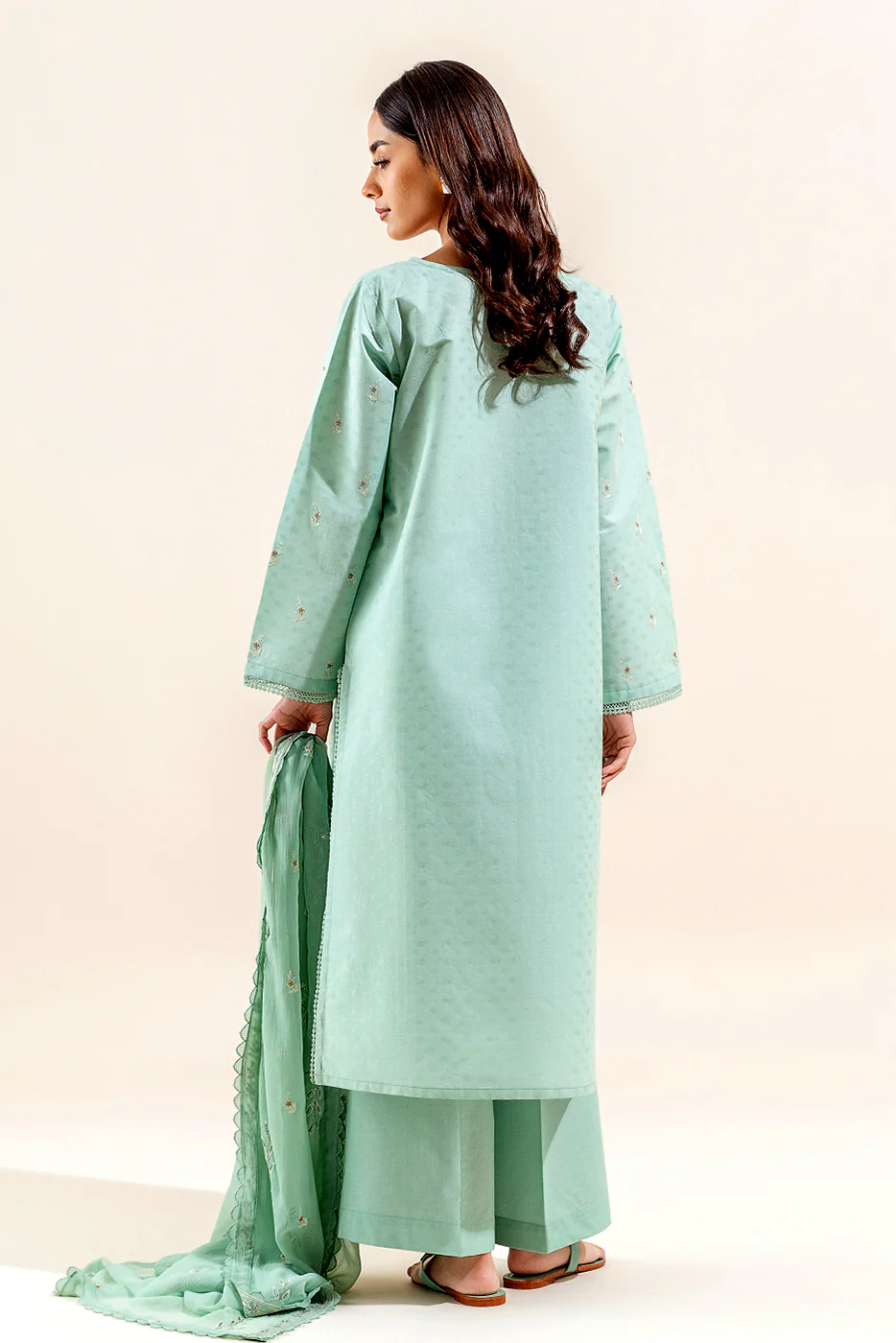 3 PIECE EMBROIDERED TEXTURED LAWN SUIT (UNSTITCHED) - Image 5