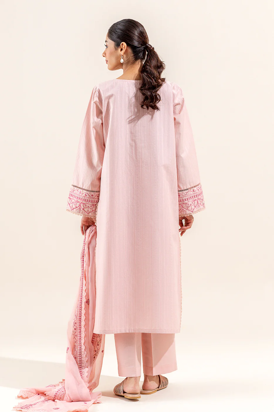 3 PIECE EMBROIDERED TEXTURED LAWN SUIT (UNSTITCHED) - Image 6