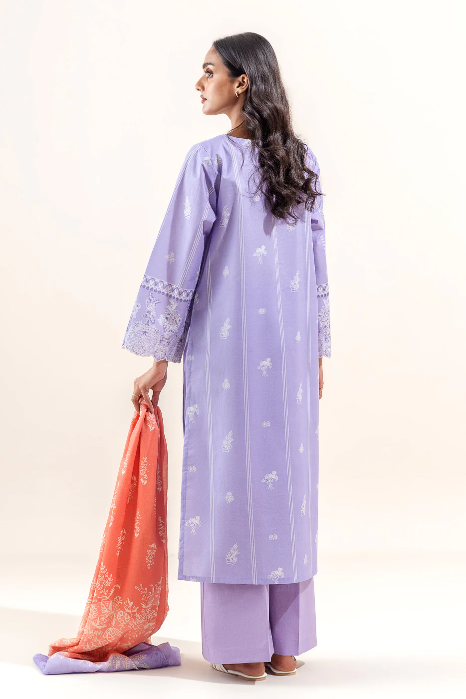 3 PIECE PRINTED LAWN SUIT-LIAC MIST (UNSTITCHED) - Image 4