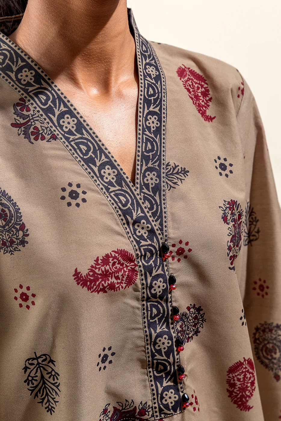3 PIECE PRINTED SUIT-FROSTY SPRING (UNSTITCHED) - Image 4
