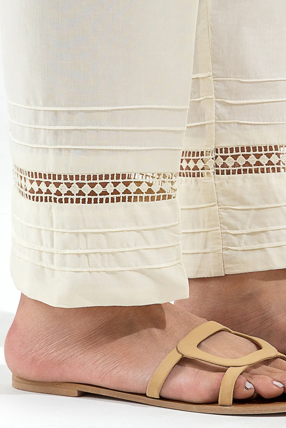 BASIC STRAIGHT PANTS - Image 2