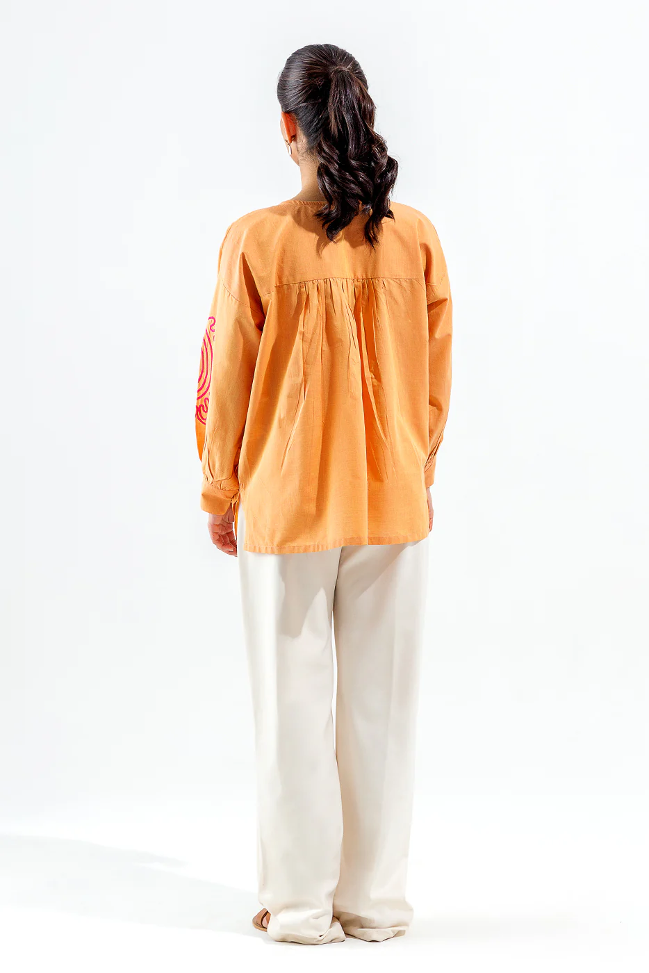 EMBROIDERED FUSION TOP (PRET) - Image 4
