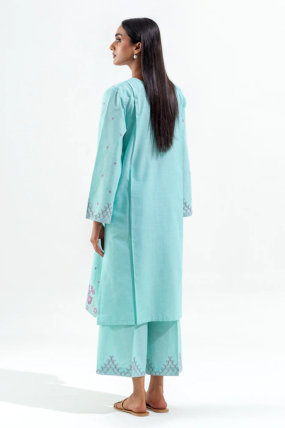 2 PIECE EMBROIDERED CHAMBREY SUIT (PRET) - Image 3