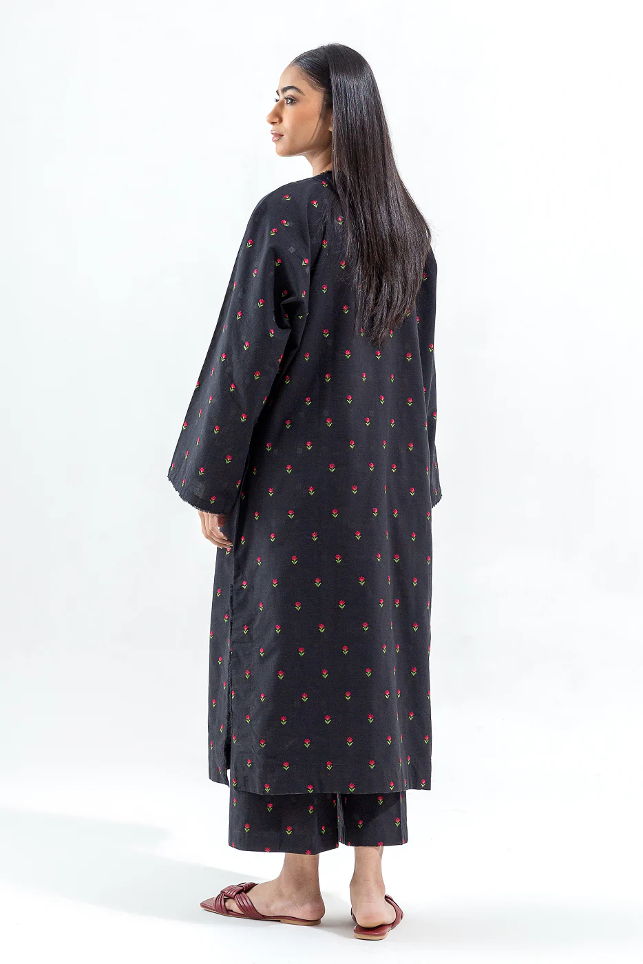 2 PIECE EMBROIDERED DOBBY SUIT (PRET) - Image 5